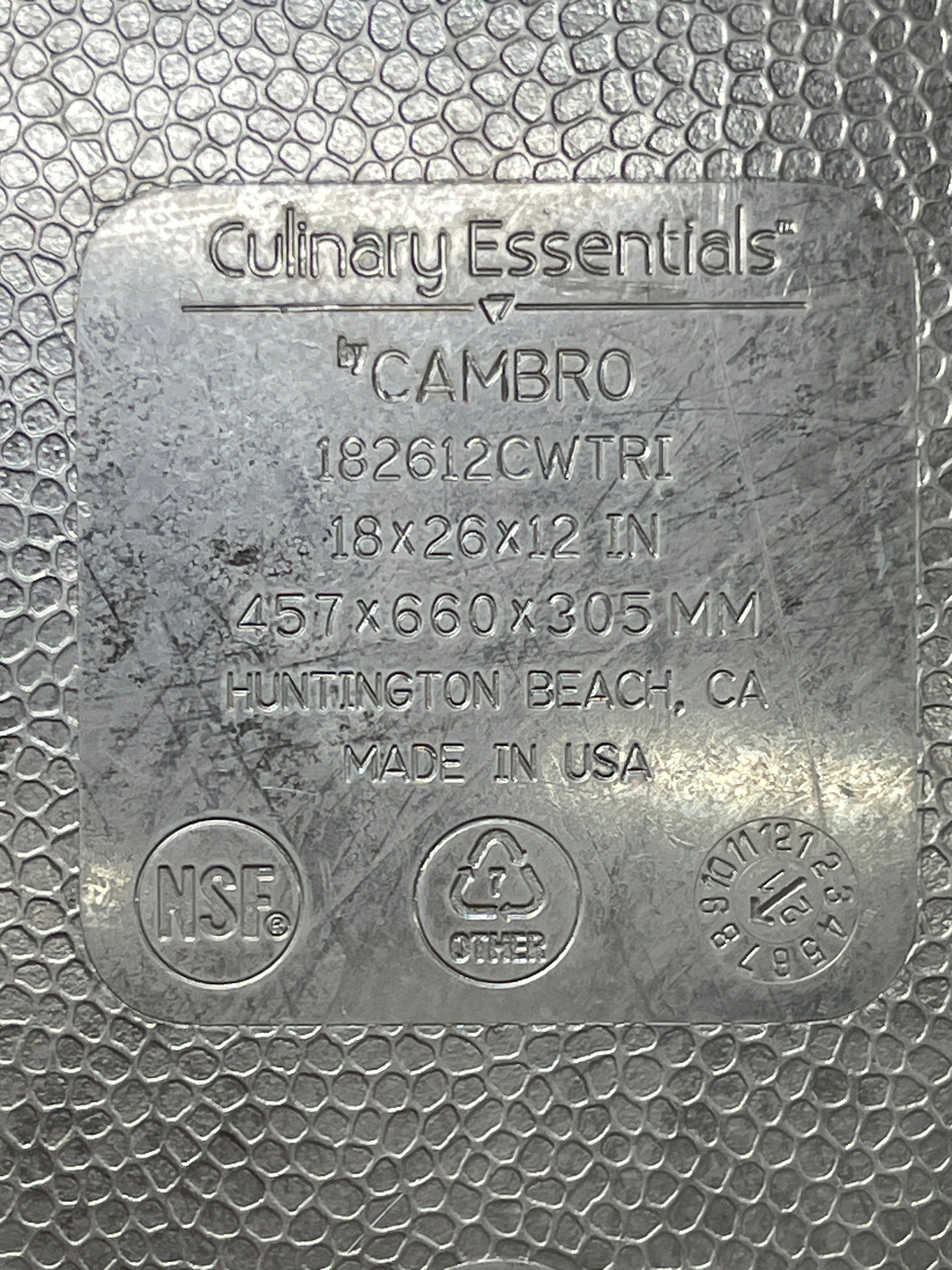 Used Cambro 182612CW Camwear Clear Polycarbonate Food Storage Box - TH2