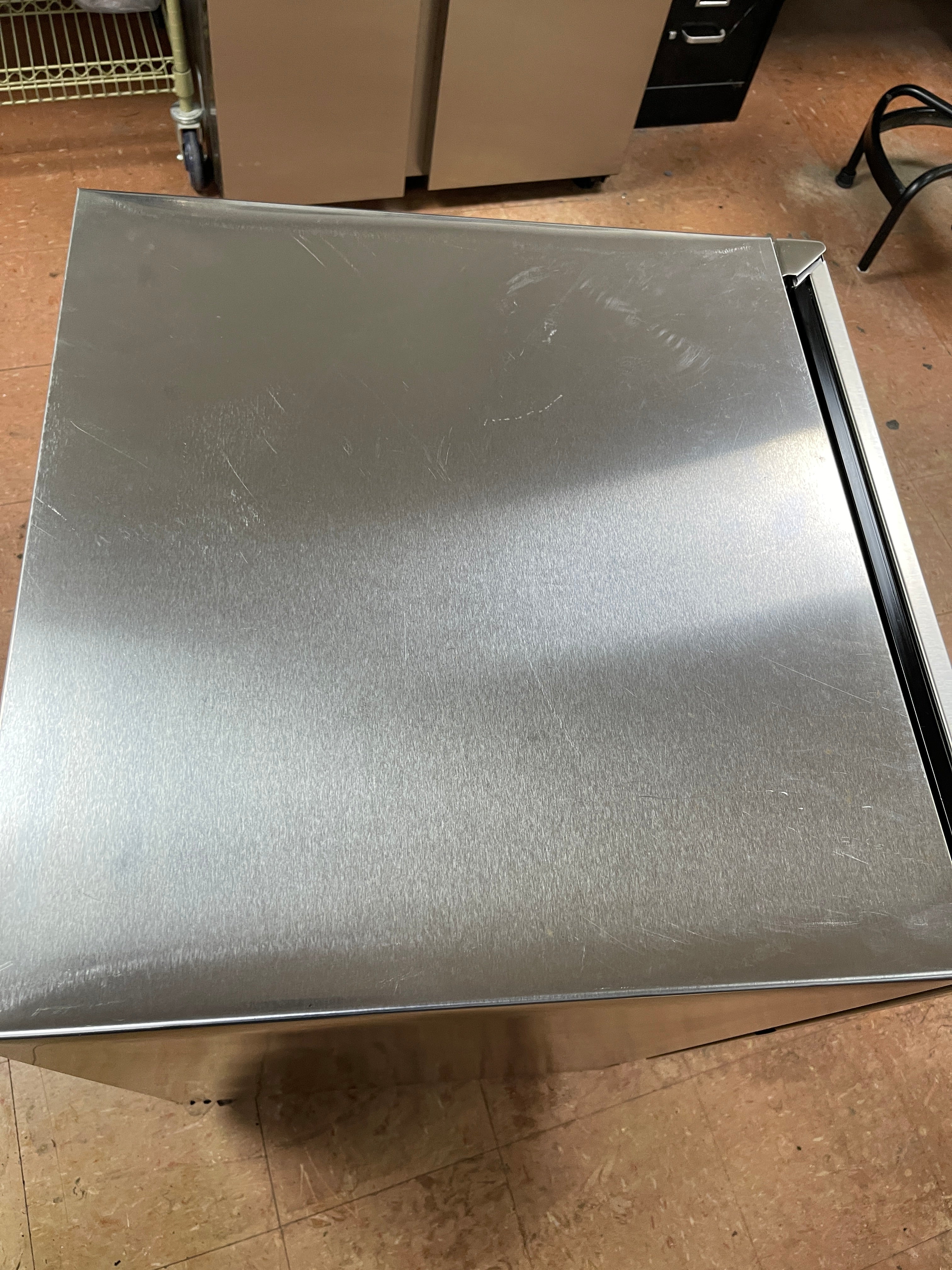 Used 24" Perlick HC24RB41 Undercounter 5.2 cu. ft. Refrigerator with Casters - TH2