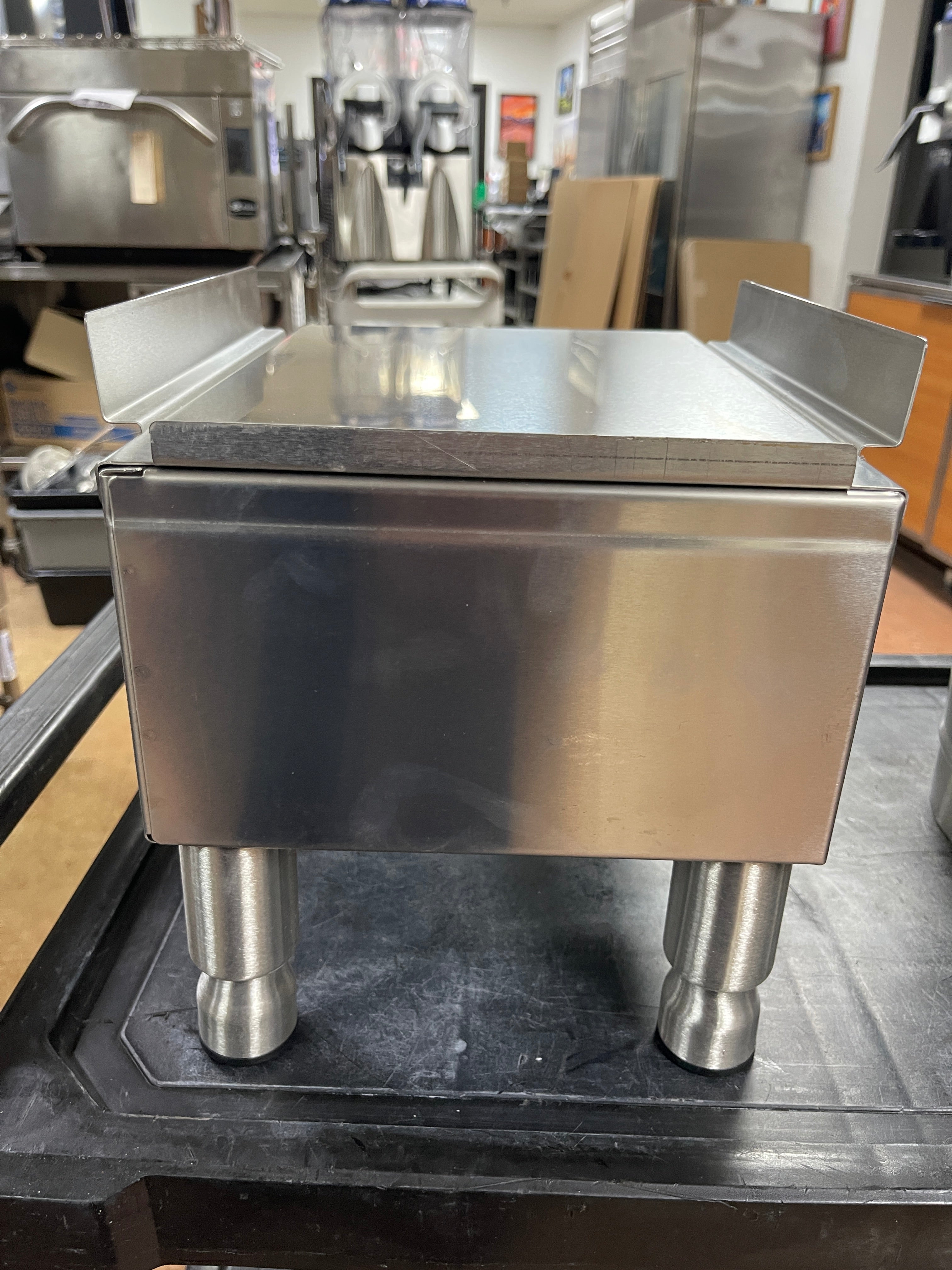 Used Curtis TCORS000 9 1/8" Remote Stand for 3 Gallon Iced Tea Dispenser -BH