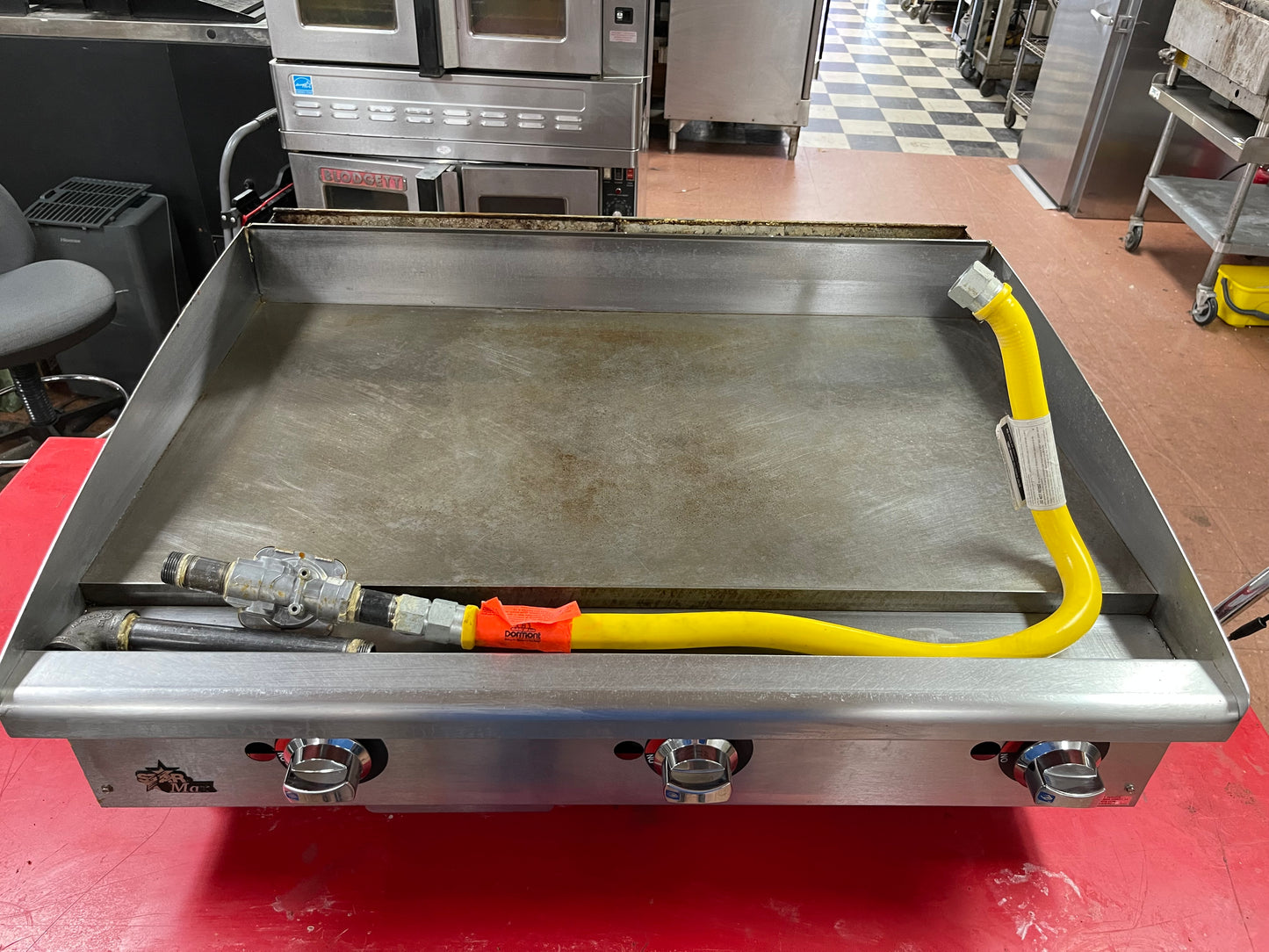 Used Star 636MF 36" Natural Gas Flat Top Griddle w/ Manual Controls 1" Steel Plate - JS