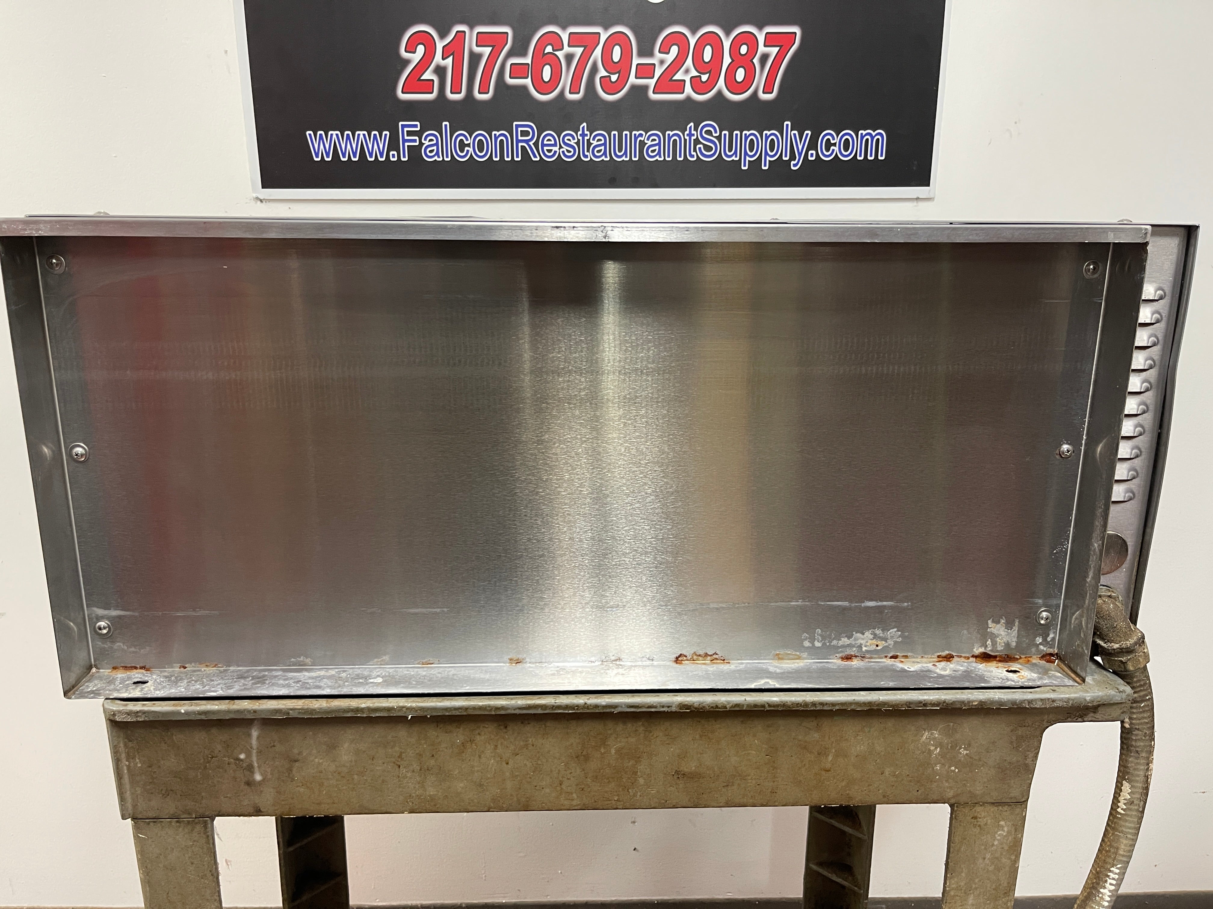 Used Vulcan 1036C 36 1/2" Countertop Cheese Melter - 208V, 3.6 kW - New Elements