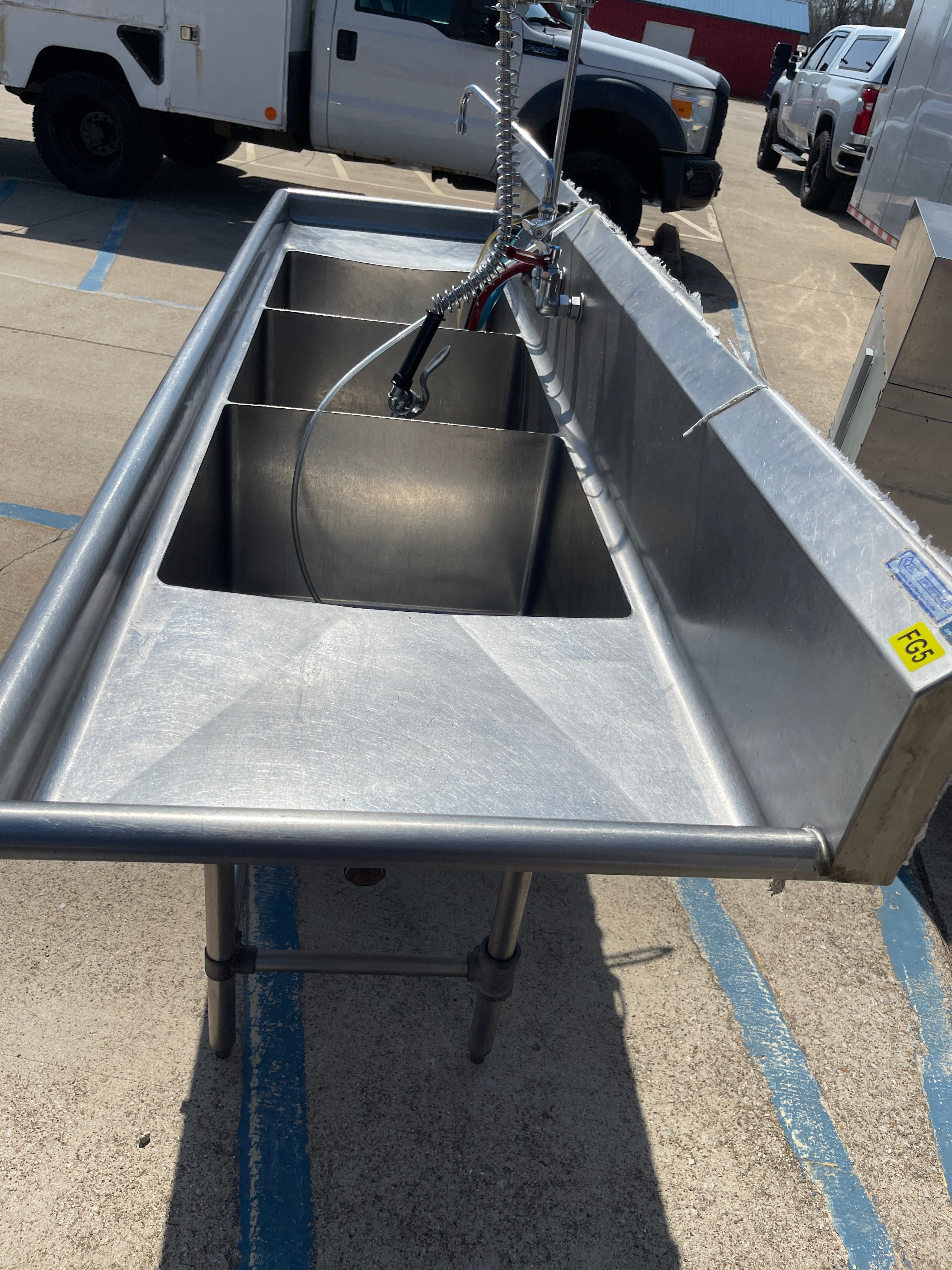 Used 101" Stainless Steel 3 Compartment Sink - FG5 - SS344