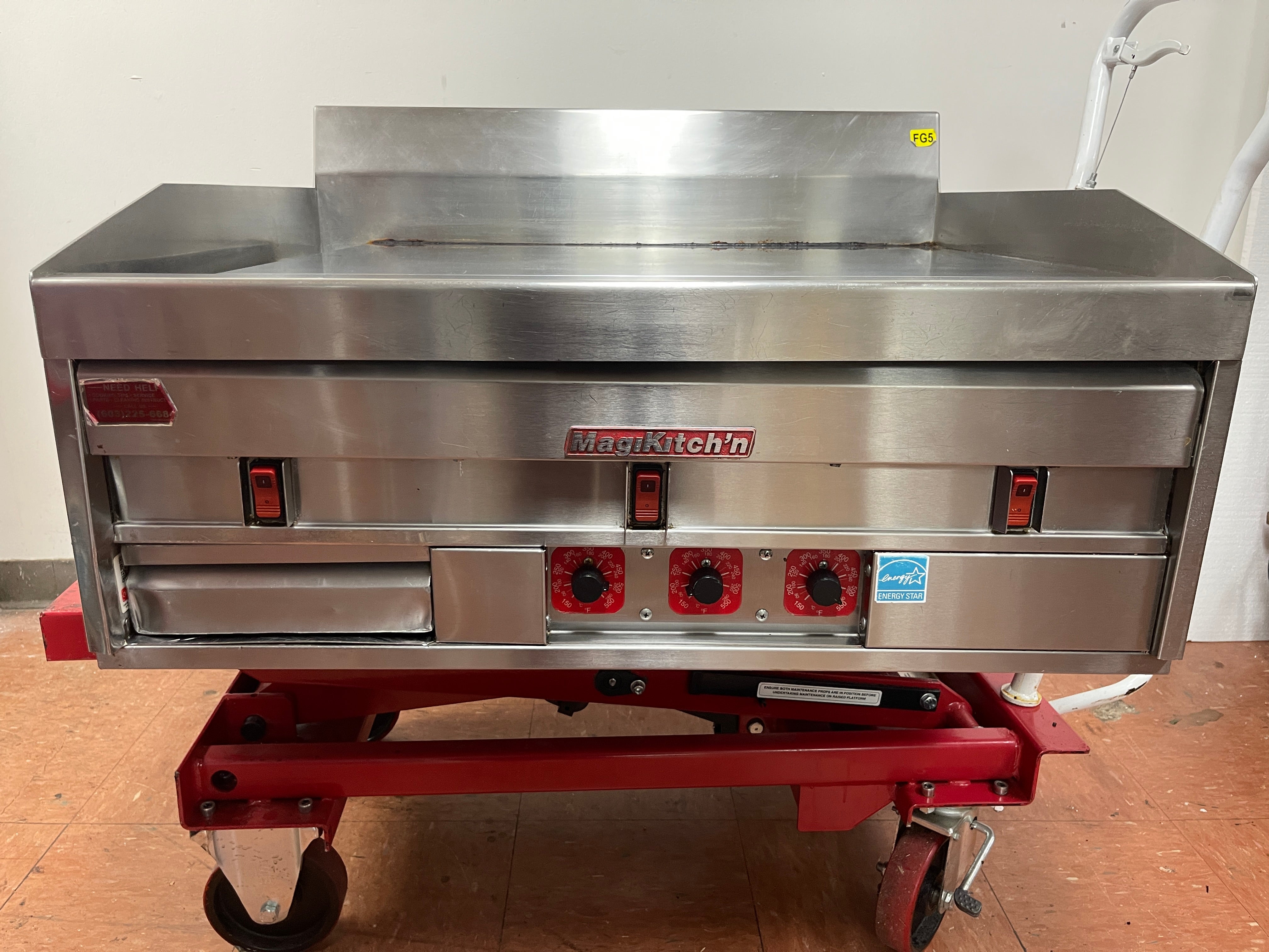 Used 36" MagiKitch'n MKE-36-STL Electric Griddle with Thermostatic Controls 208V, 3 Ph - FG5