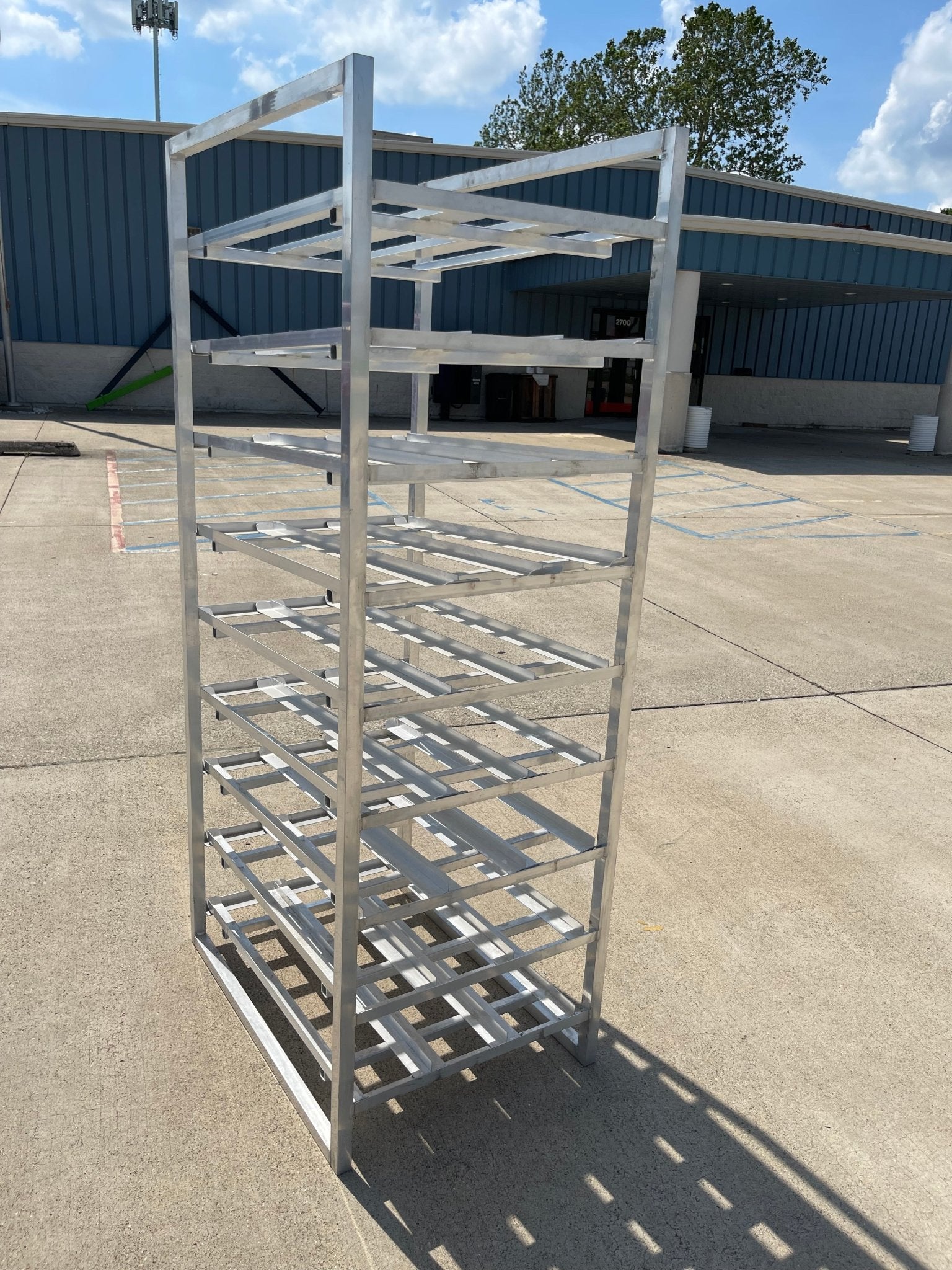 Used Channel CSR - 9 Full Size Stationary Aluminum Can Rack for 10 and 5 Cans - Falcon Restaurant Supply - 2