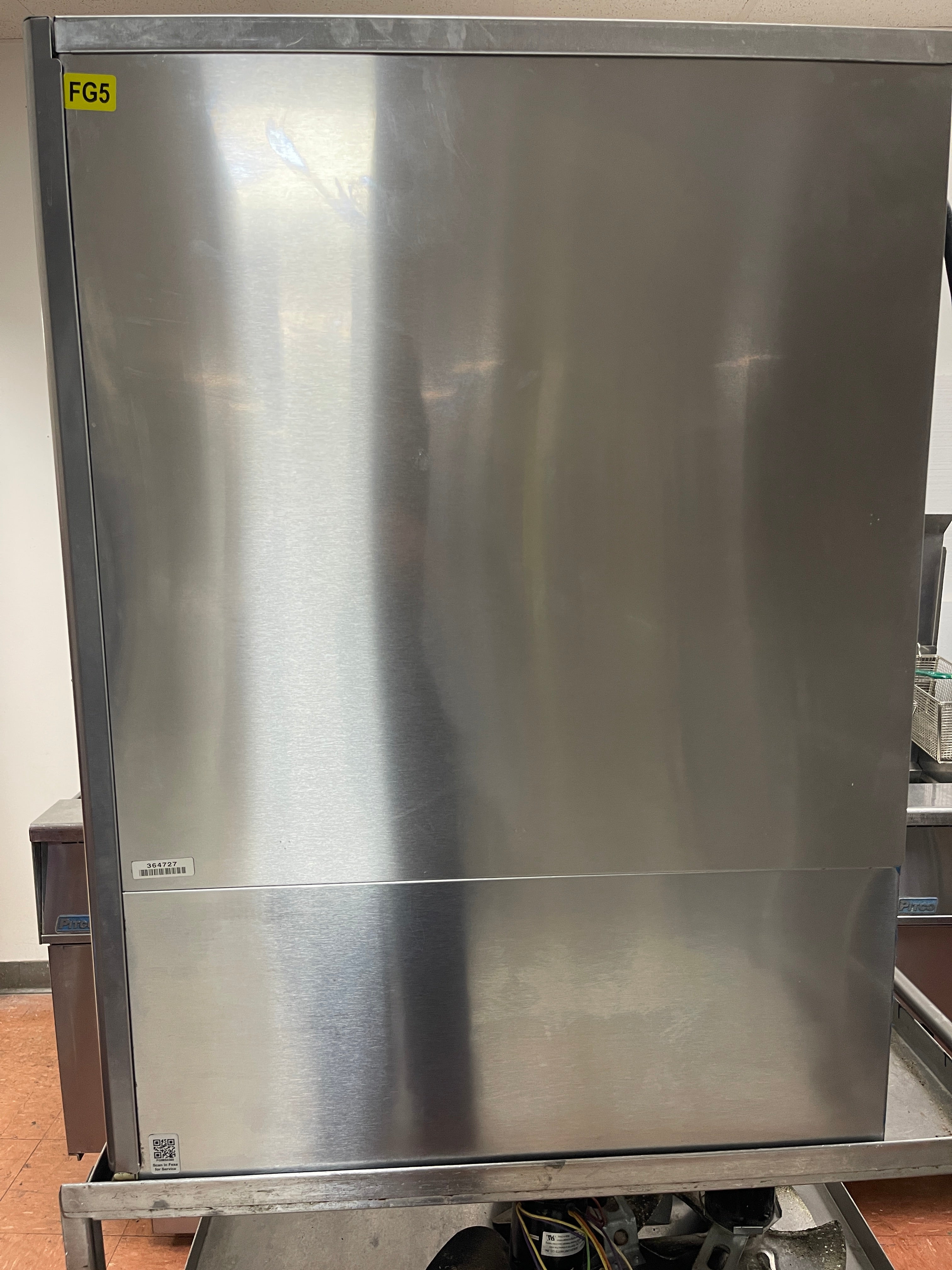 Used Hoshizaki KM-650MAH Crescent Ice Machine 520lb/24hr Air Cooled 208-230v - FG5