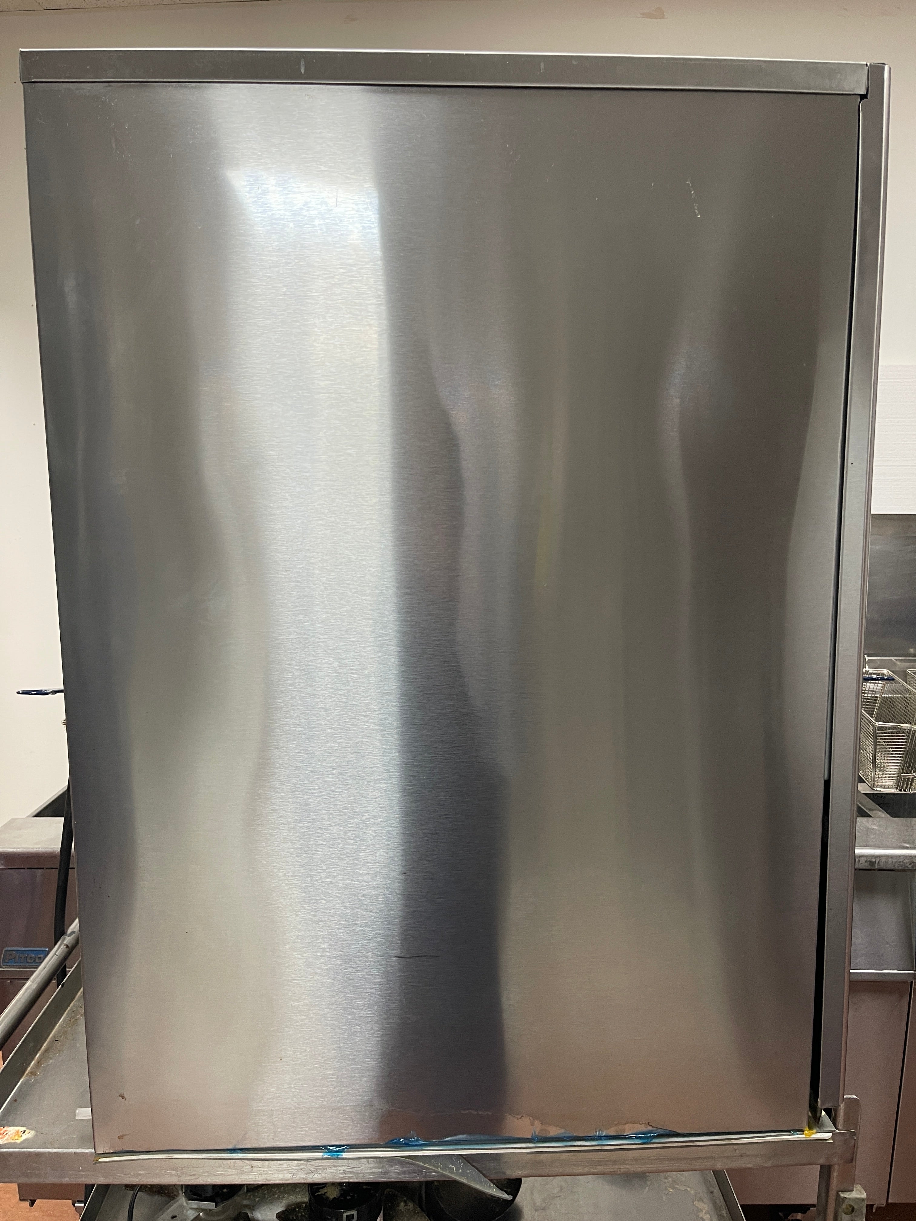 Used Hoshizaki KM-650MAH Crescent Ice Machine 520lb/24hr Air Cooled 208-230v - FG5