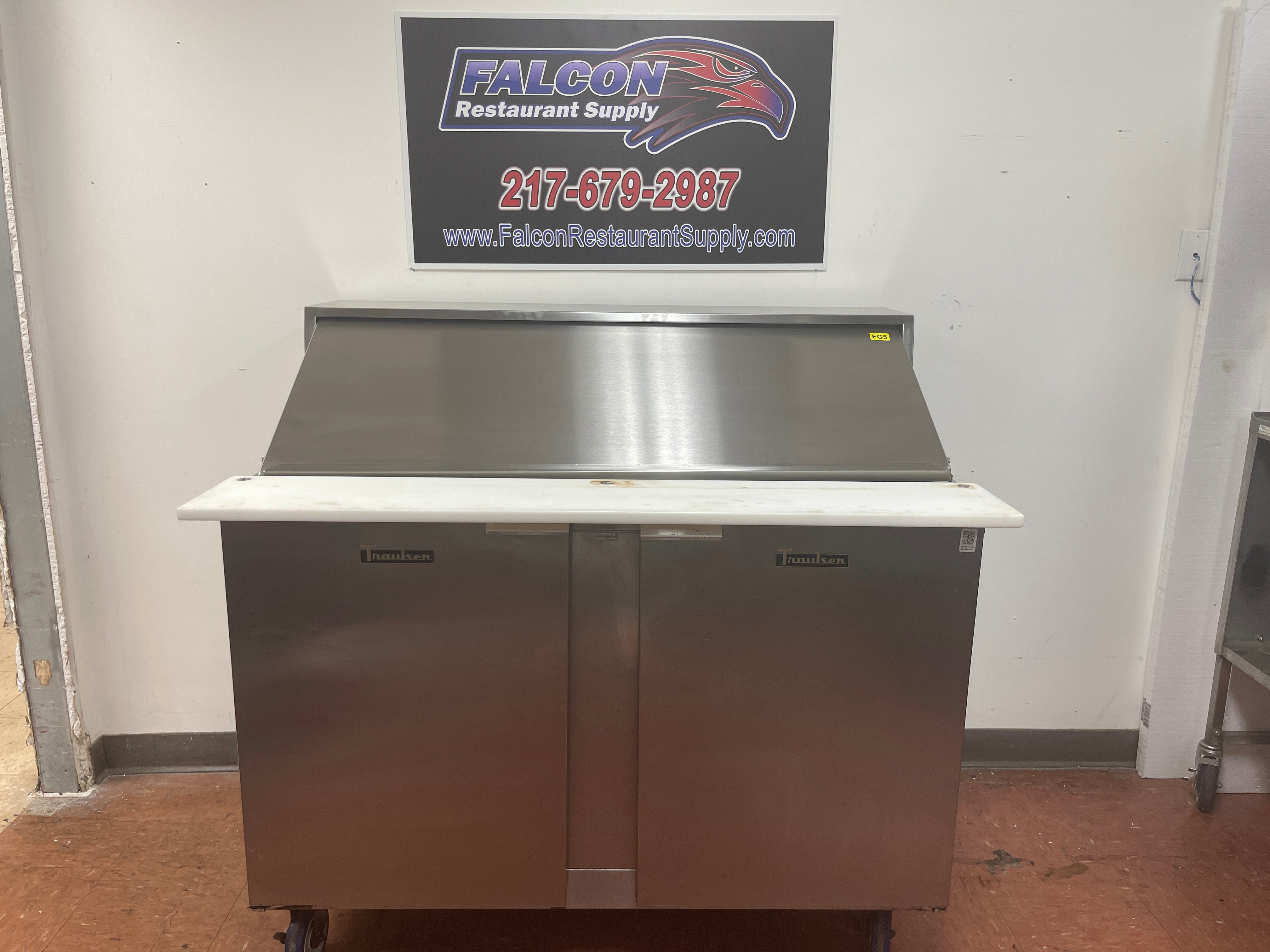 Used 48" Traulsen UPT4818-LR Stainless Refrigerated Sandwich Prep Table - FG5