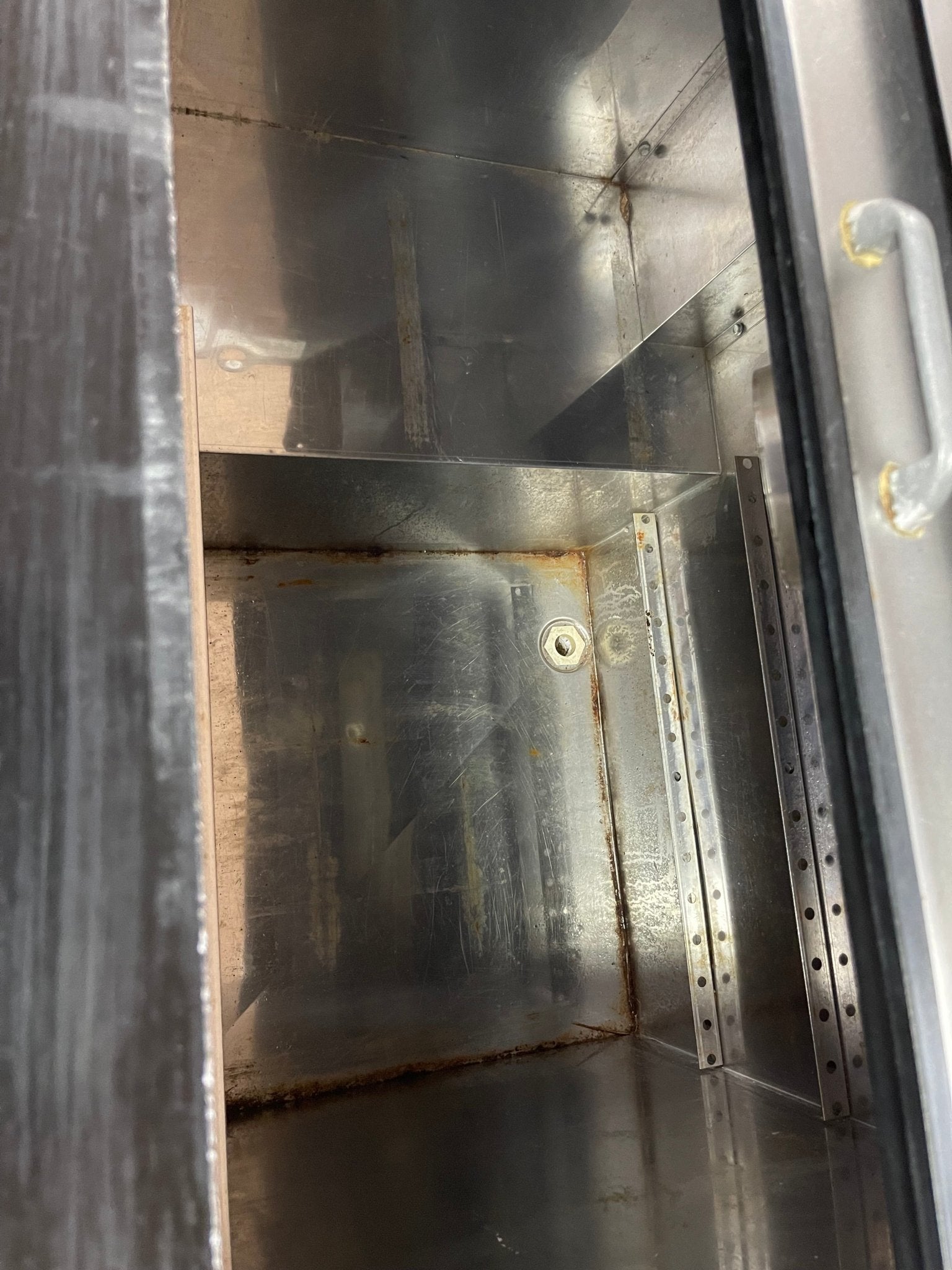 Used Perlick FR36 36" Underbar Glass Froster with Sliding Door 120V - Falcon Restaurant Supply - 4