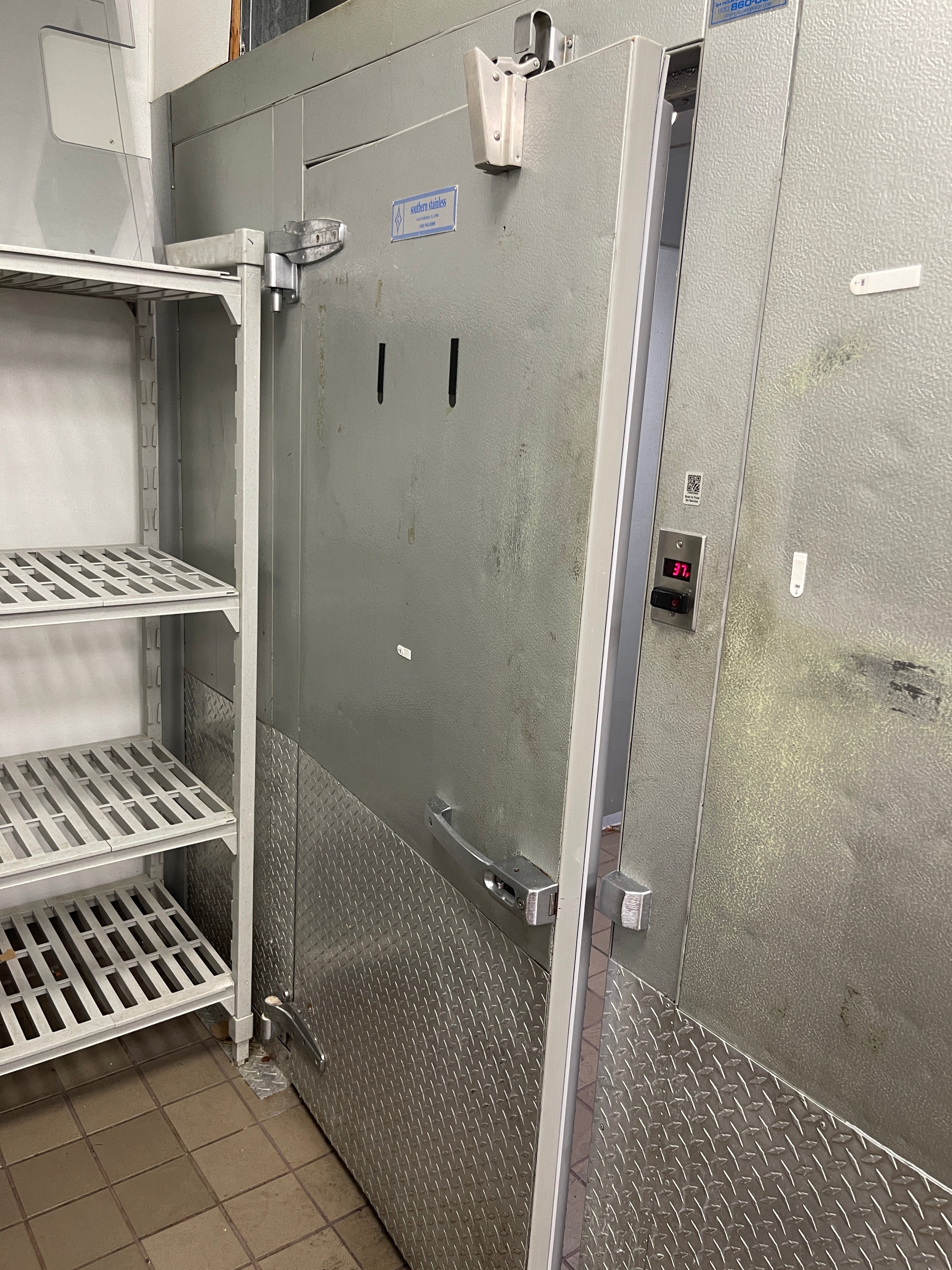 Used Southern Stainless 8' X 10' Refrigerated Walk-in Cooler - FG6