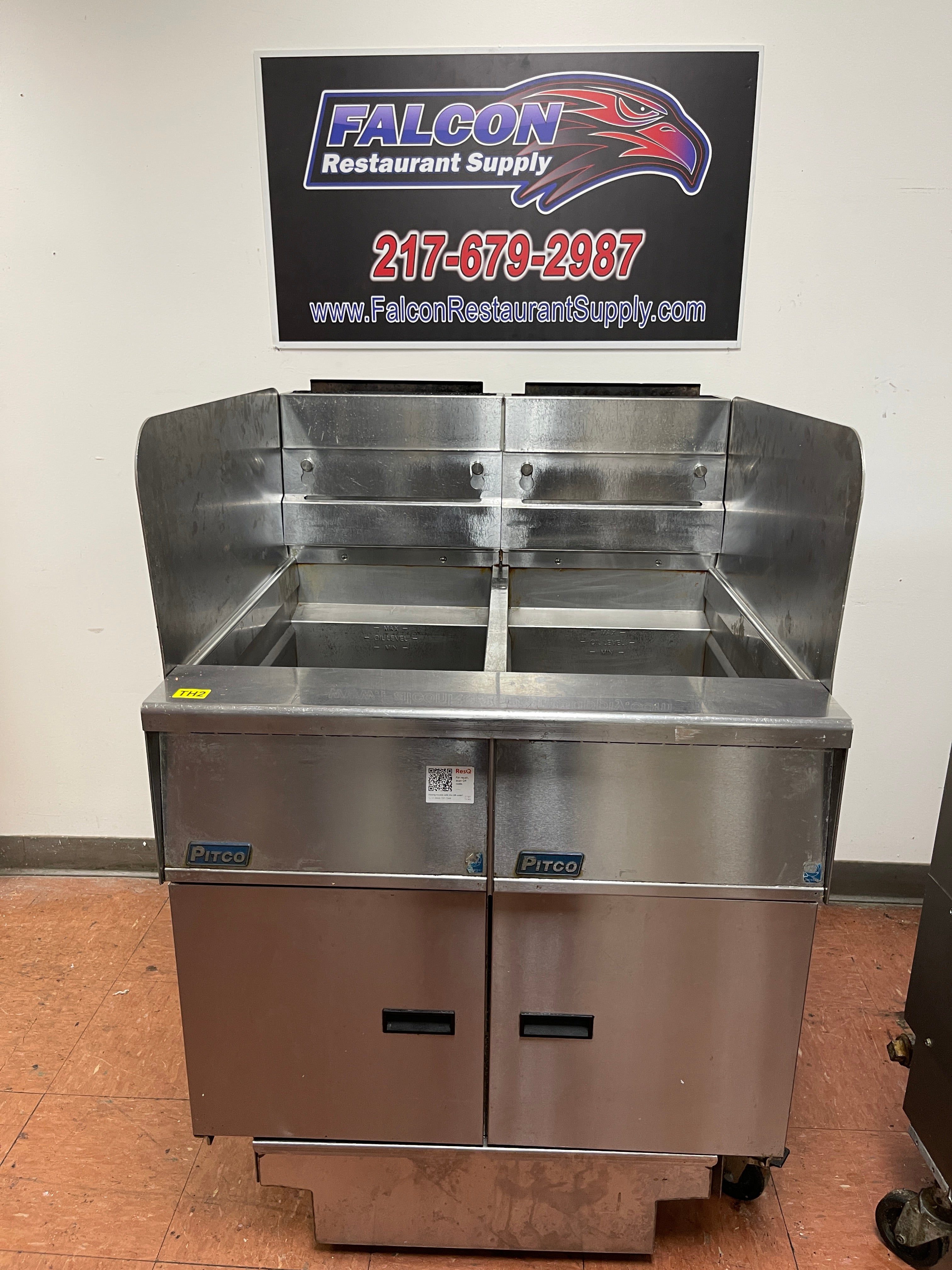 Used 2022 Pitco SG14S NG Fryer with (2) 50 lb. Frypots and Filter Drawer - TH2 - 2