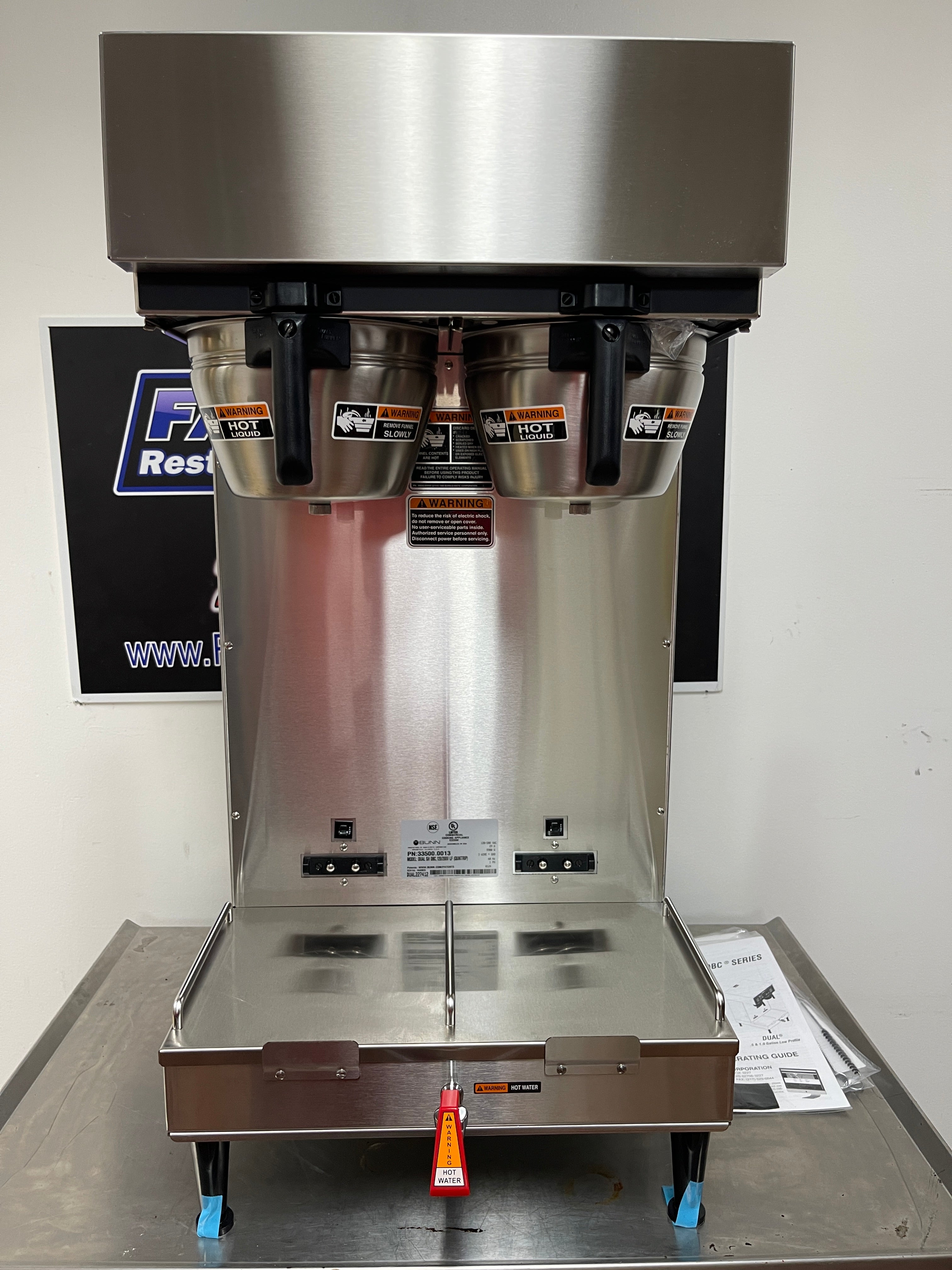 Unused Bunn 33500.0013 Dual Soft Heat DBC Coffee Brewer with Lower Faucet - 120/208V - F1