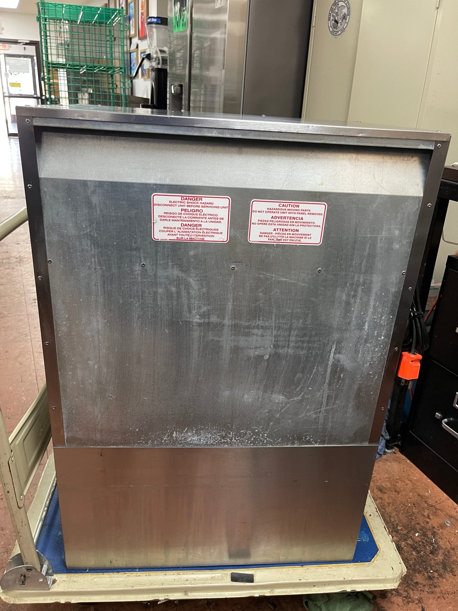 Used Silver King 25" Refrigerated Lettuce Crisper/Dispenser w/ (50) Head Capacity 120V - Falcon Restaurant Supply - 6