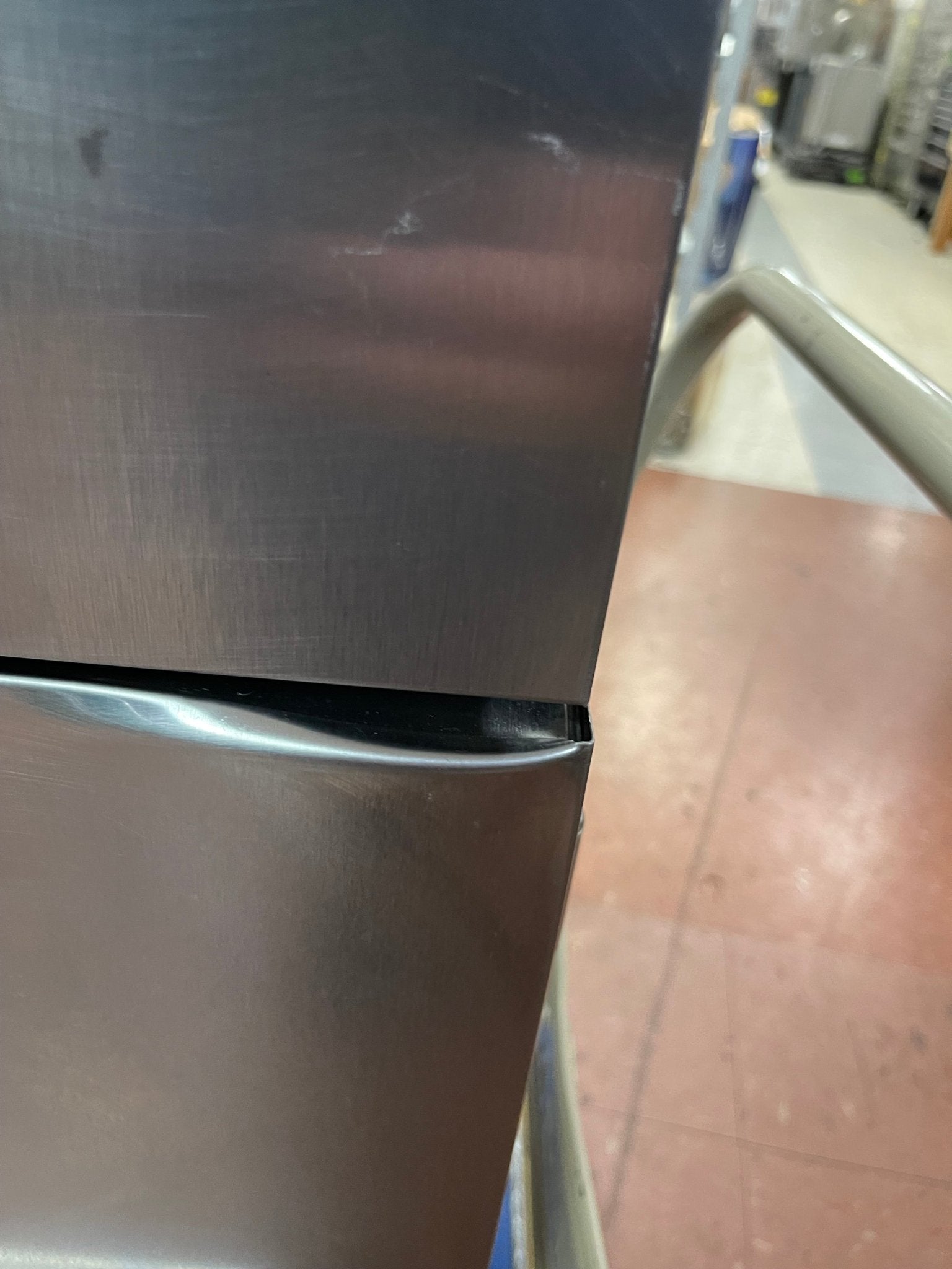 Used Silver King 25" Refrigerated Lettuce Crisper/Dispenser w/ (50) Head Capacity 120V - Falcon Restaurant Supply - 4