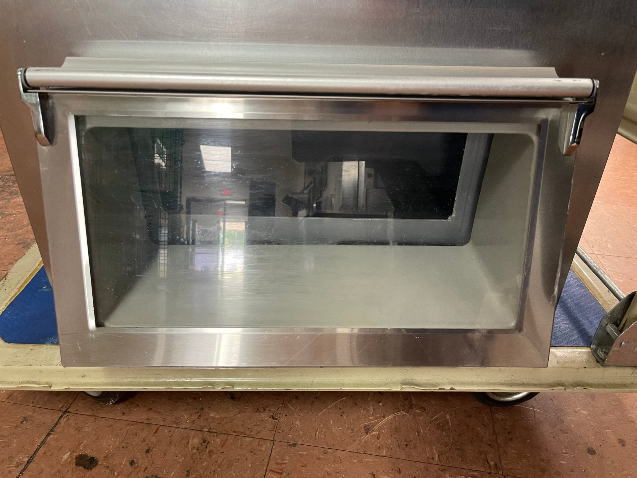 Used Silver King 25" Refrigerated Lettuce Crisper/Dispenser w/ (50) Head Capacity 120V - Falcon Restaurant Supply - 8