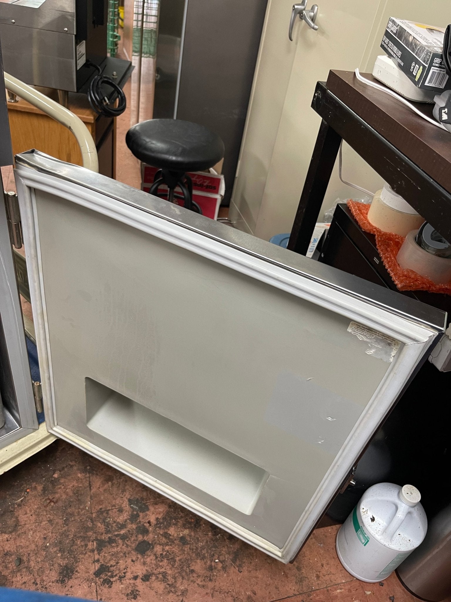 Used Silver King 25" Refrigerated Lettuce Crisper/Dispenser w/ (50) Head Capacity 120V - Falcon Restaurant Supply - 9