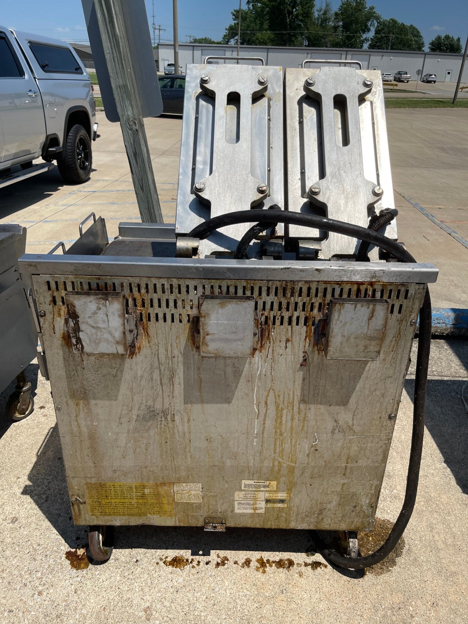 Used Untested Garland XG36 - 2 Clamshell 2 platens 36" 220V 3 Phase NG AS IS - Falcon Restaurant Supply - 5