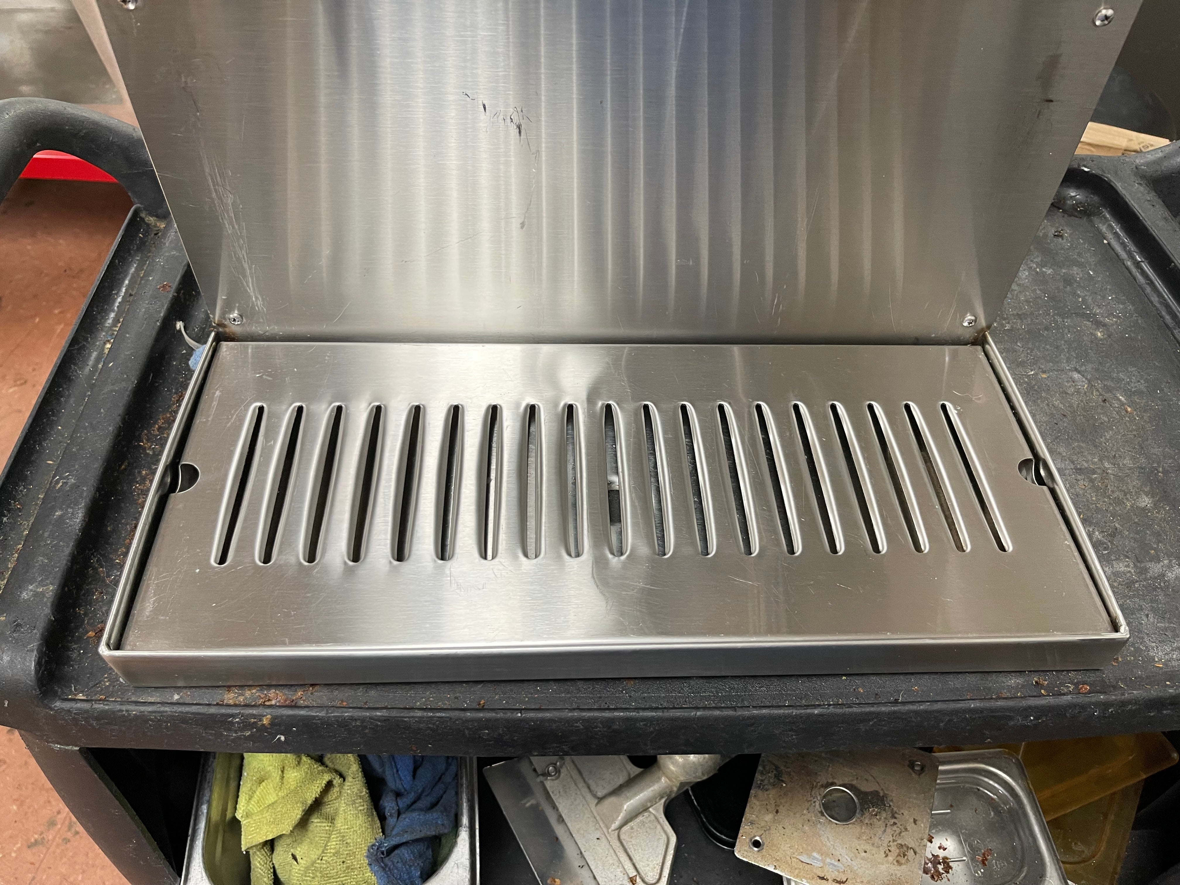 Used Stainless Steel 4 Tap Wall Mount Beer Dispenser with Drain