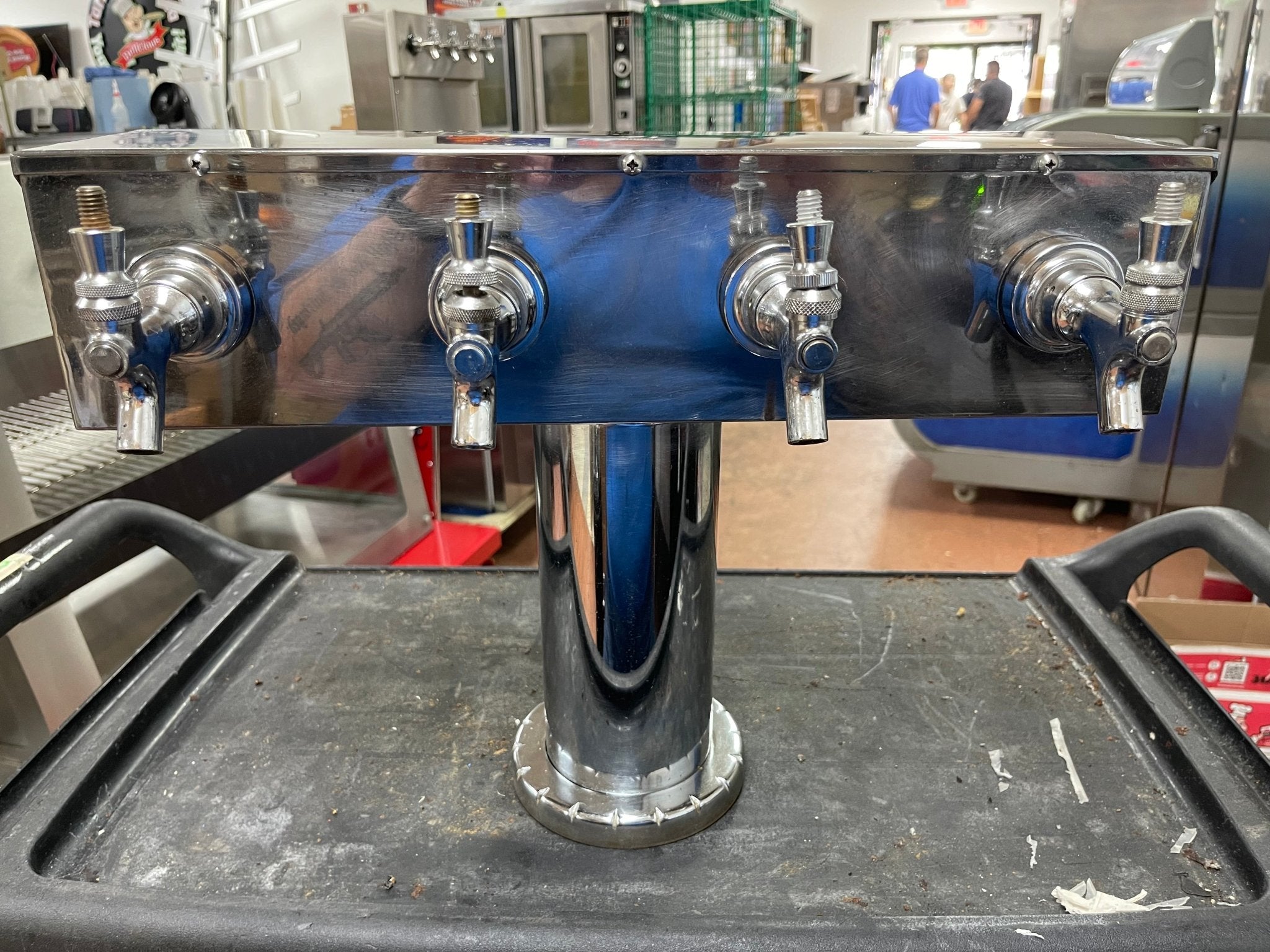 Used "T" Style Pedestal Draft Beer Tower Dispenser 4 Tap - Falcon Restaurant Supply - 1