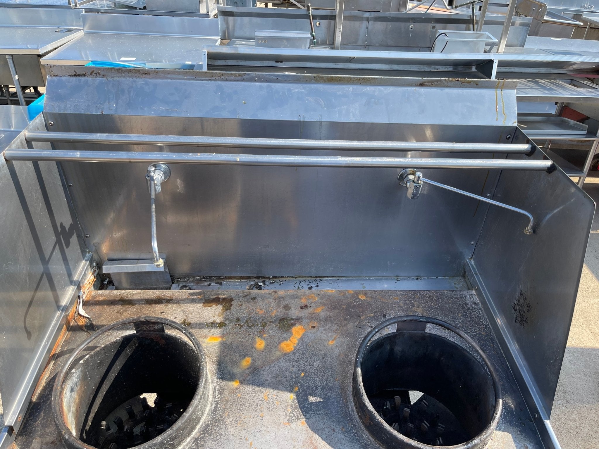 Used 2 Burner Natural Gas Commercial Wok Range With 2 Swing Faucets - Falcon Restaurant Supply - 4
