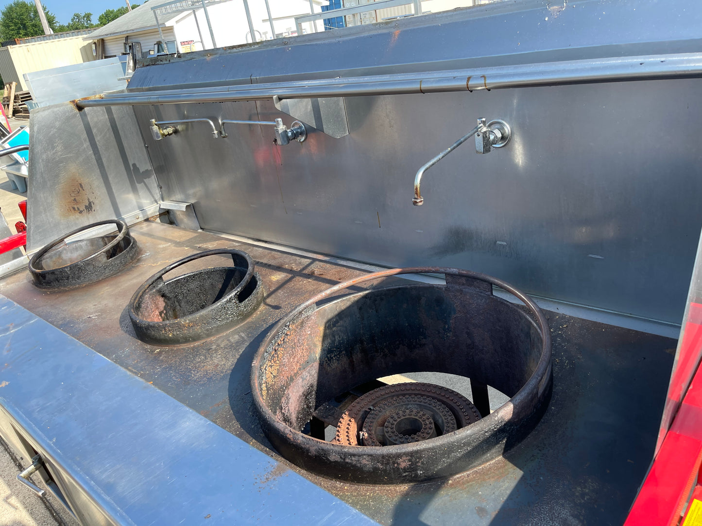 Used 3 Burner Natural Gas Commercial Wok Range With 3 Swing Faucets