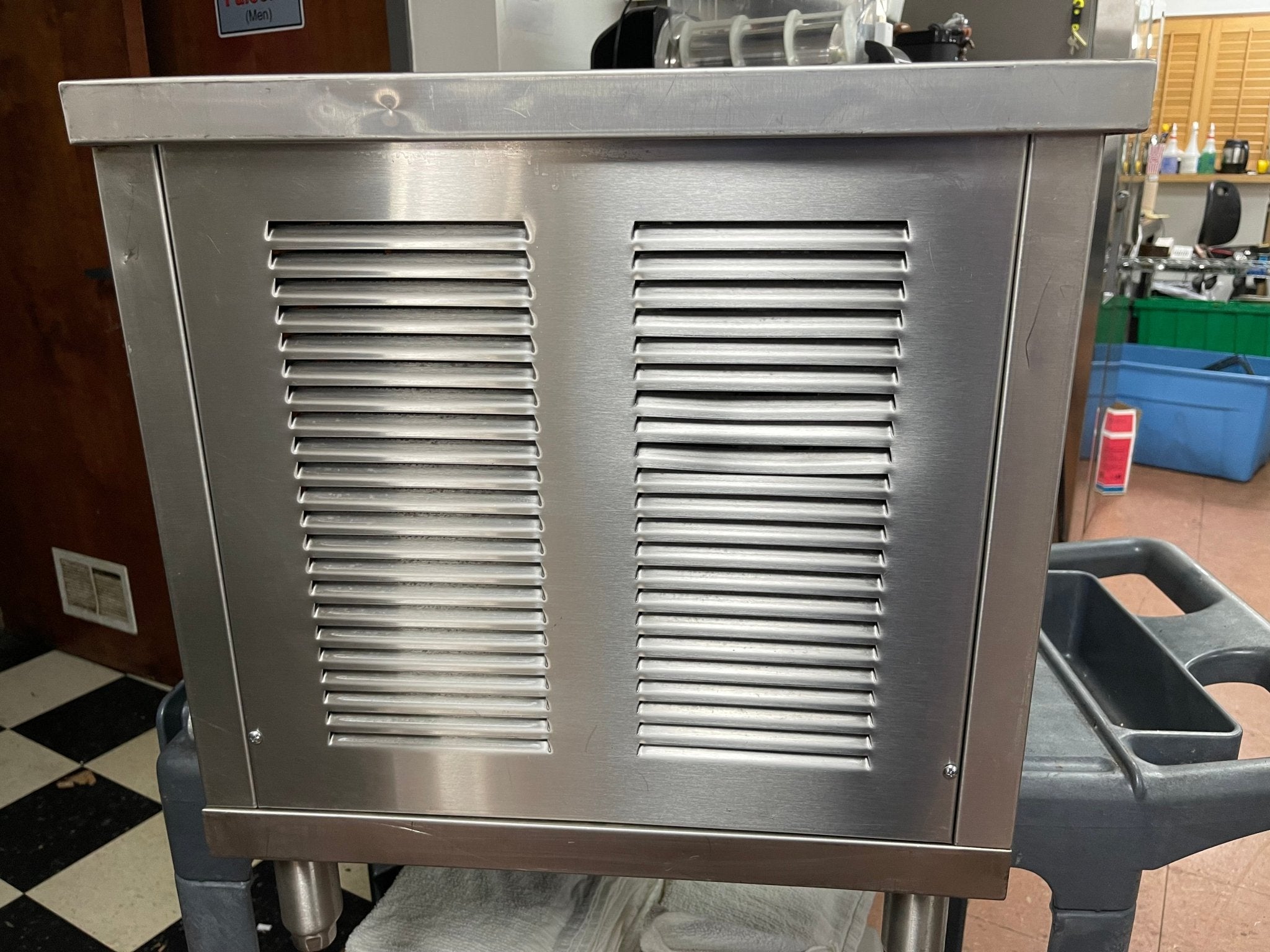 Used Stainless Steel Countertop Food Service Commercial Air Fryer 220V - Falcon Restaurant Supply - 4