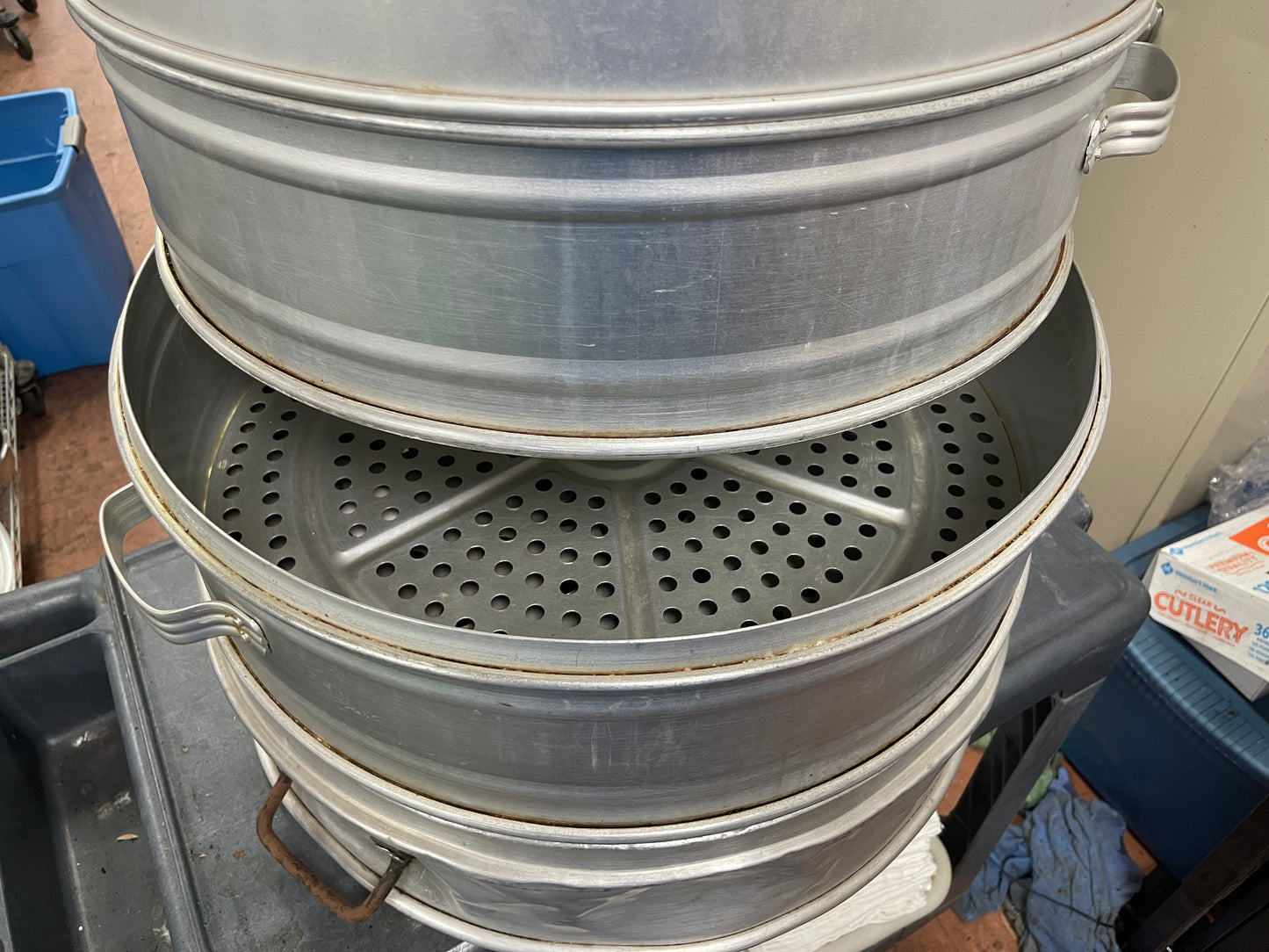 Used Aluminum Round Chinese Steamer 22" Diameter