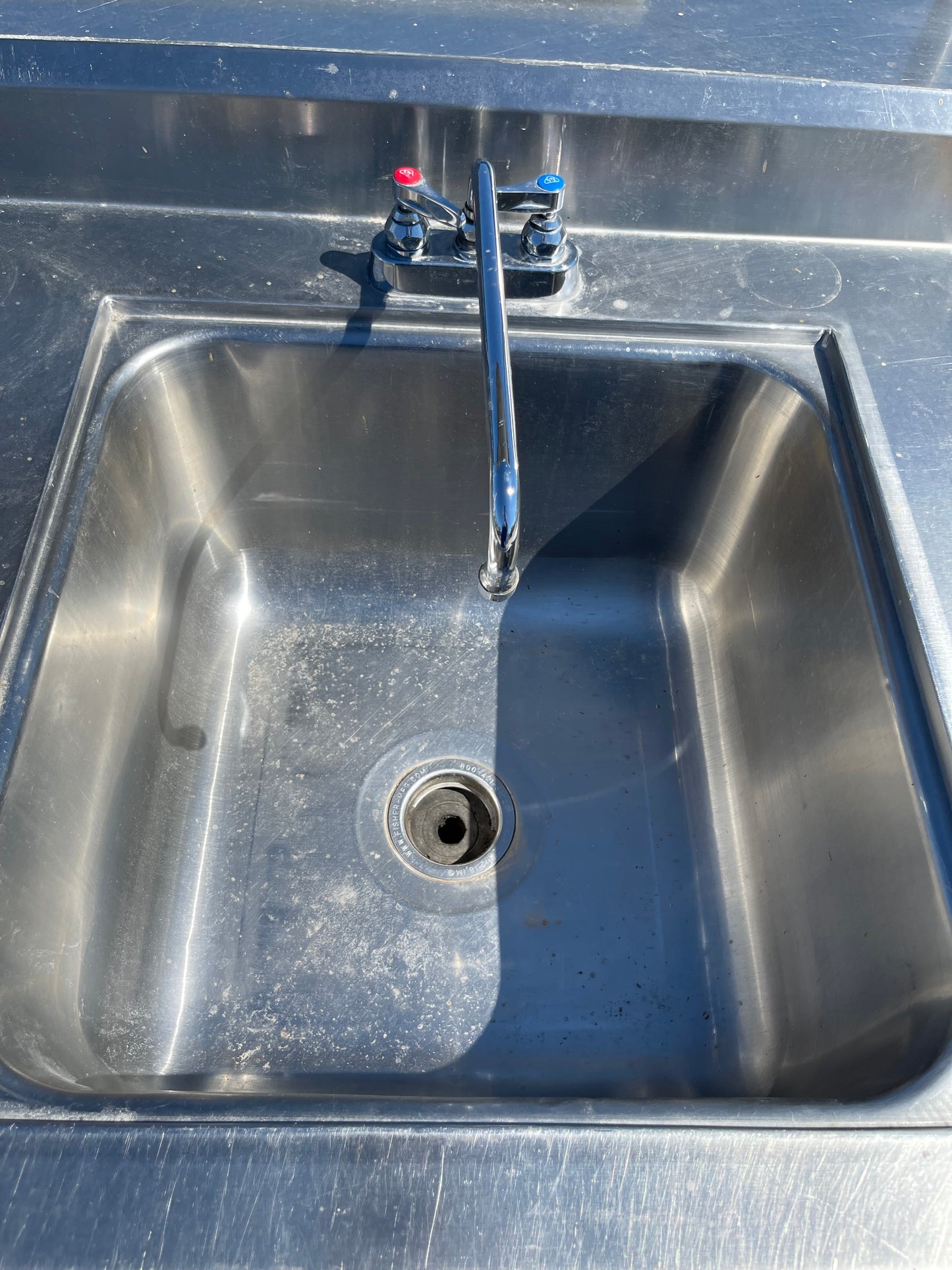 Used 60" Single Compartment Stainless Steel Sink with Twist Drain and Faucet - SS4