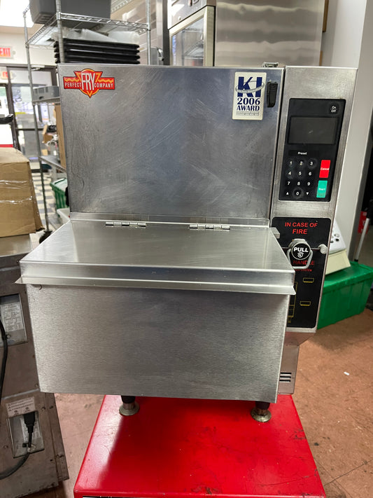 Used Perfect Fry 240V Electric fully automatic ventless countertop fryer - Shir