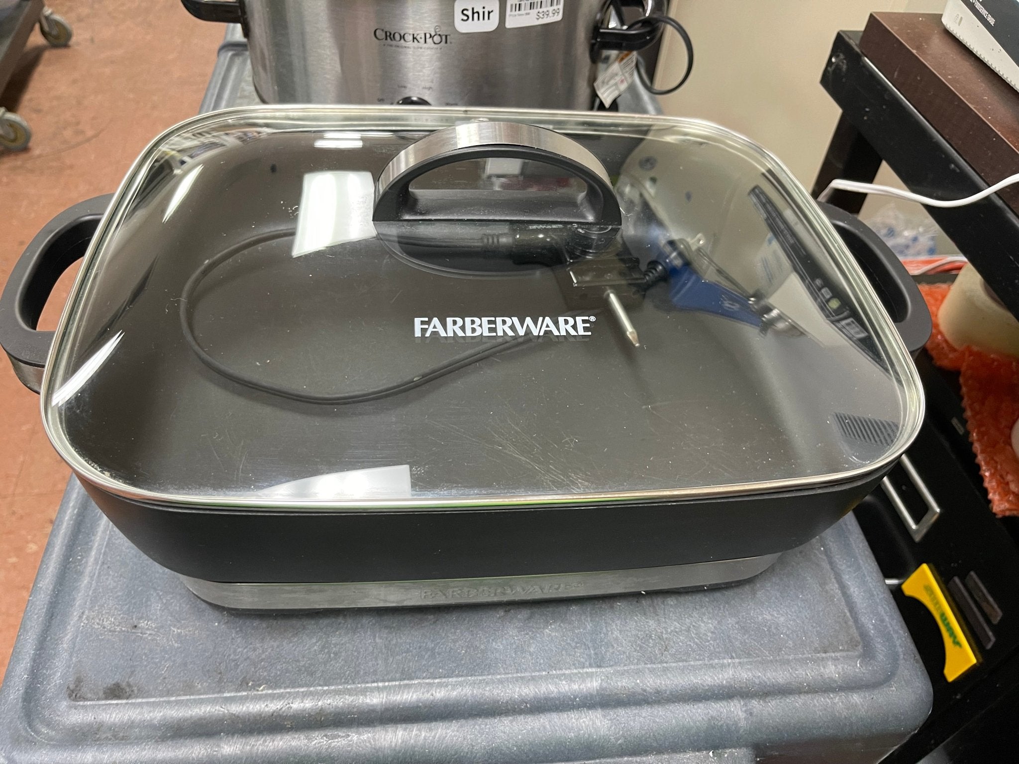 Used Farberware Royalty 7 Quart XL Nonstick Electric Black Skillet - Shir - Falcon Restaurant Supply - 1