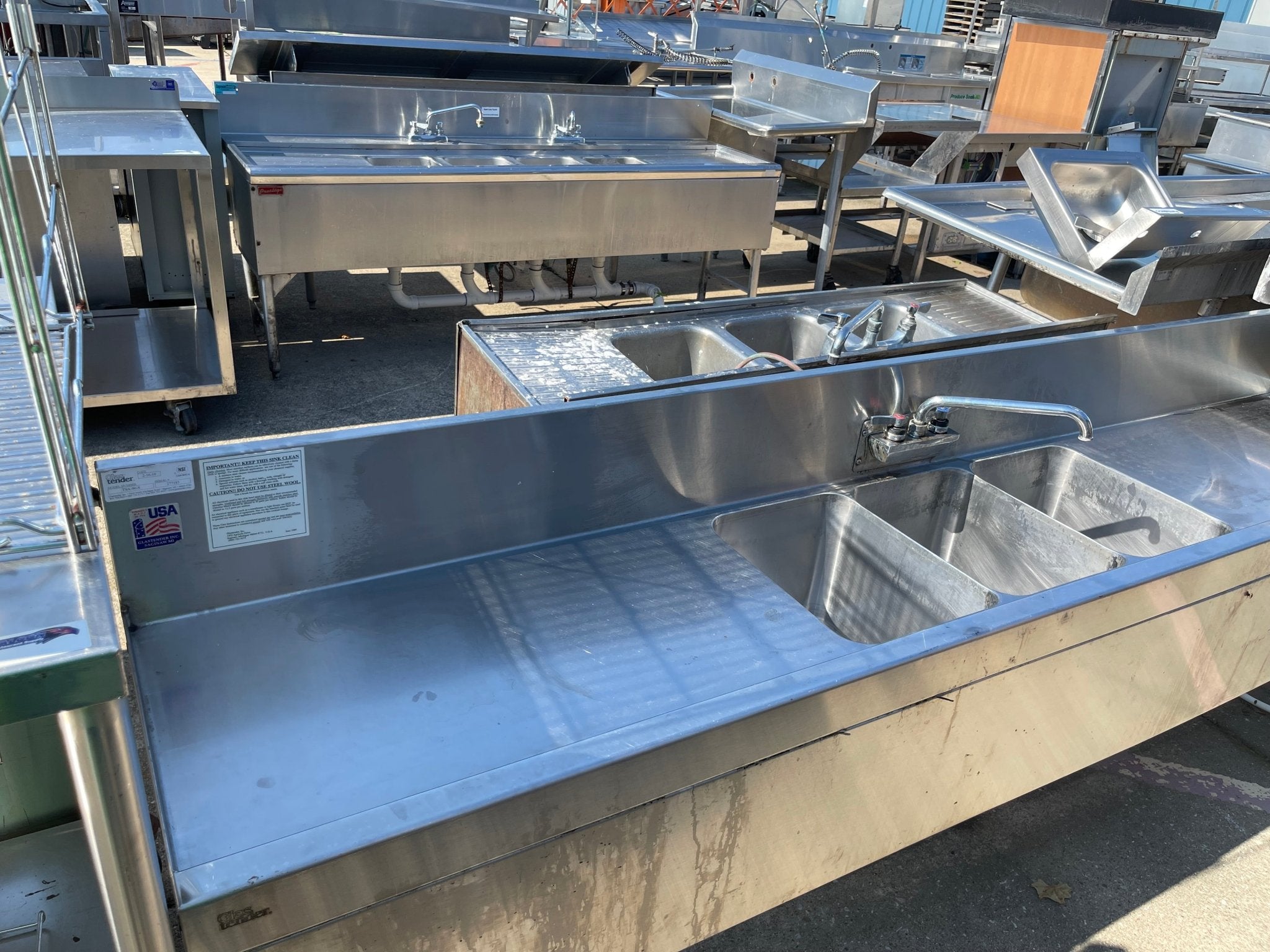 Used 96" Glastender TSA - 96 - S Underbar Stainless Sink Unit Three Compartment - SS2 - Falcon Restaurant Supply - 2