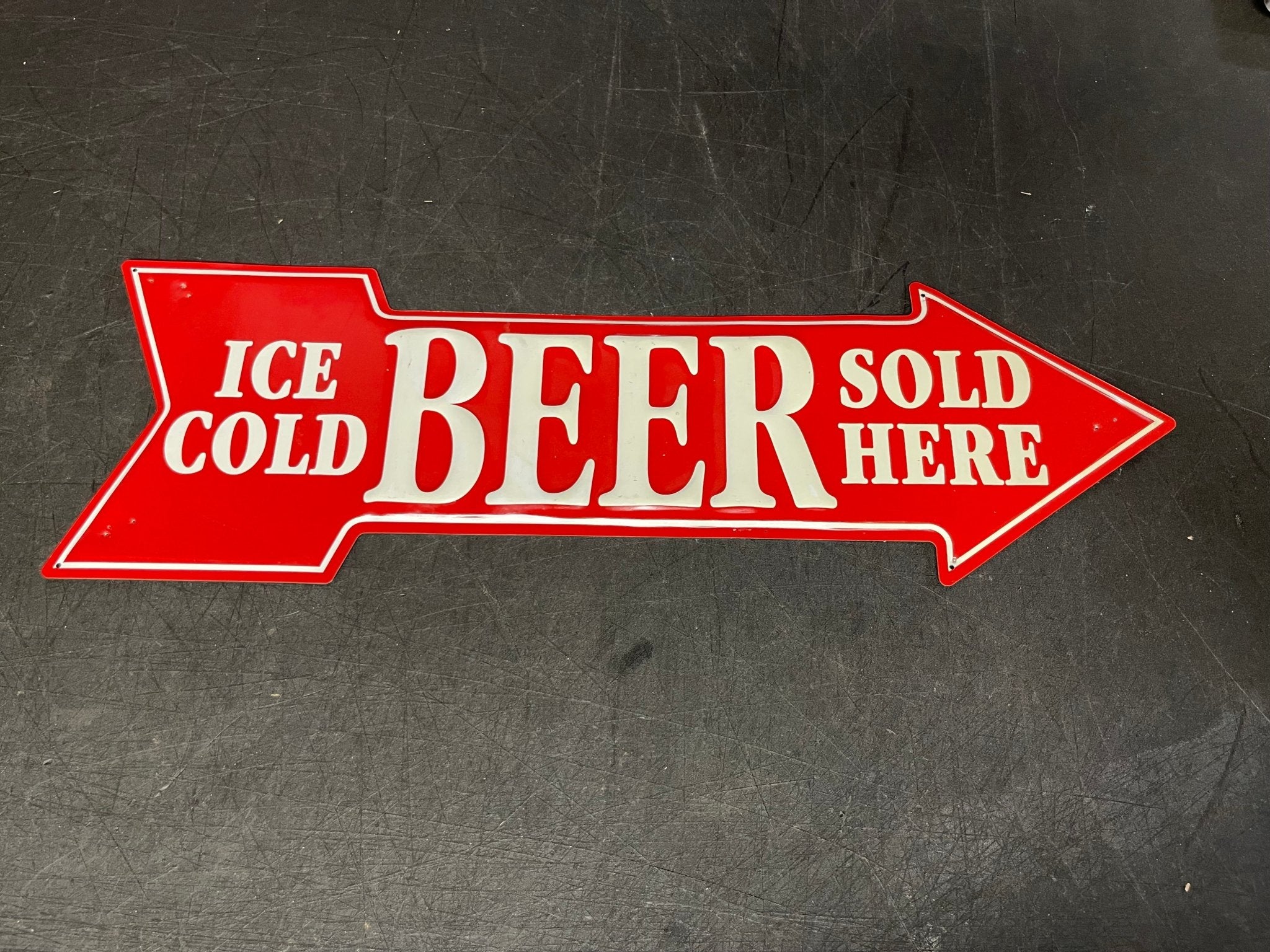 Used Cold Beer Metal Arrow Sign - Falcon Restaurant Supply - 1