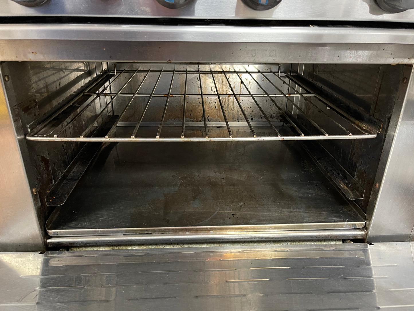 Used Turbo Air TAR-6 36" 6 Burner Natural Gas Commercial Cooktop Range w/ Standard Oven