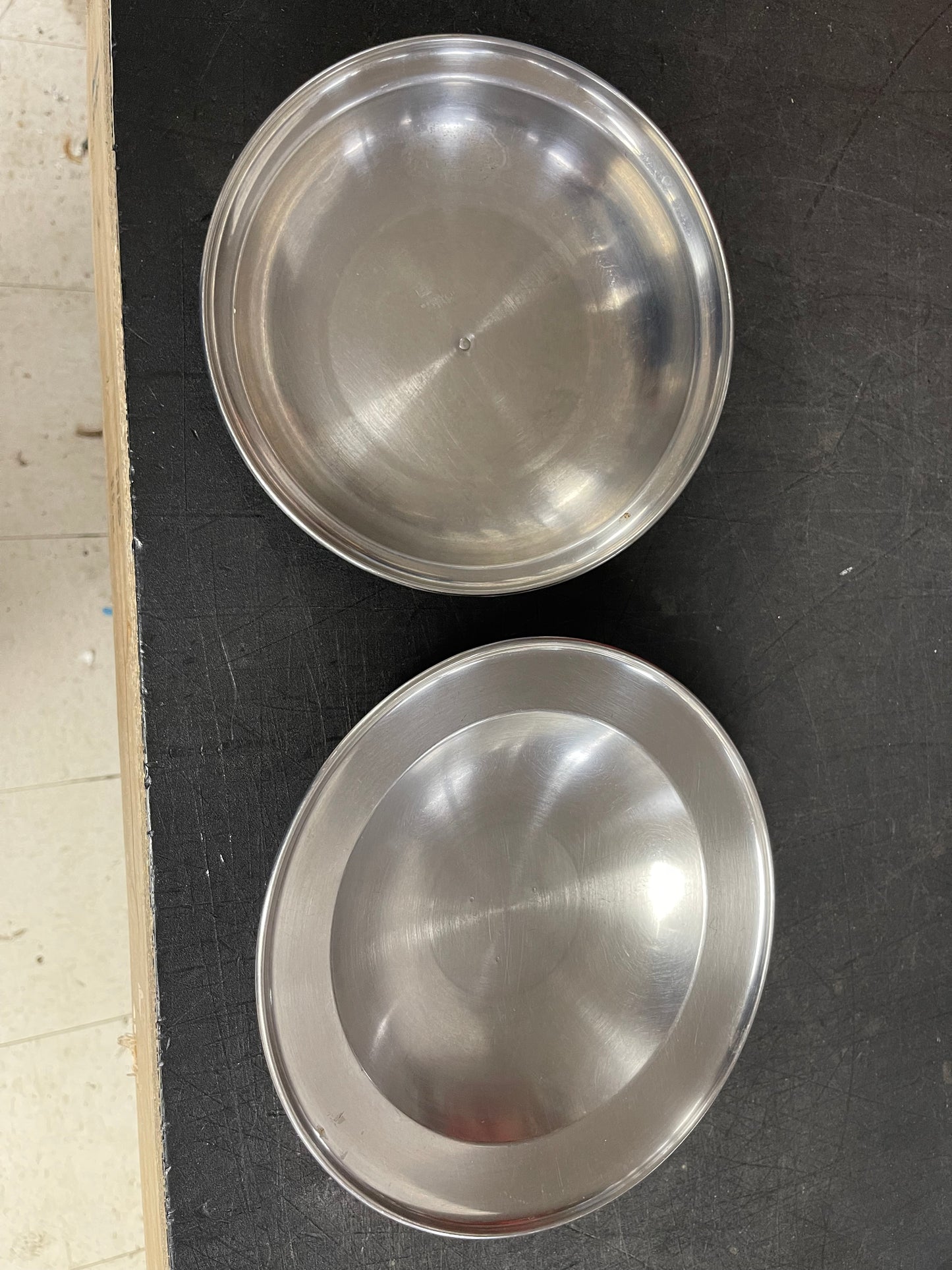 Used Stainless Steel Vollrath 8.5" Compote Serving  Dish with 8" Dome Lid