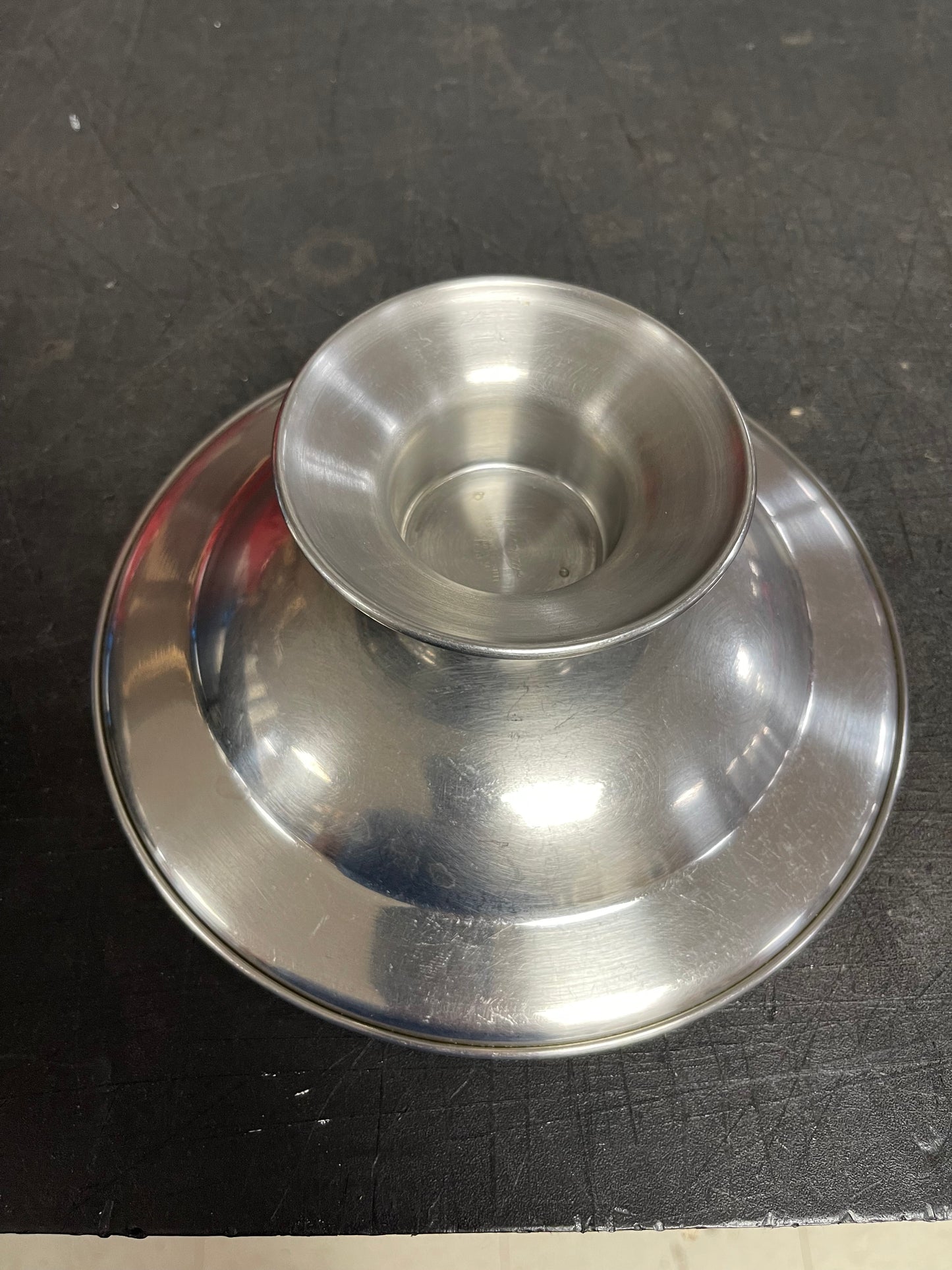 Used Stainless Steel Vollrath 8.5" Compote Serving  Dish with 8" Dome Lid