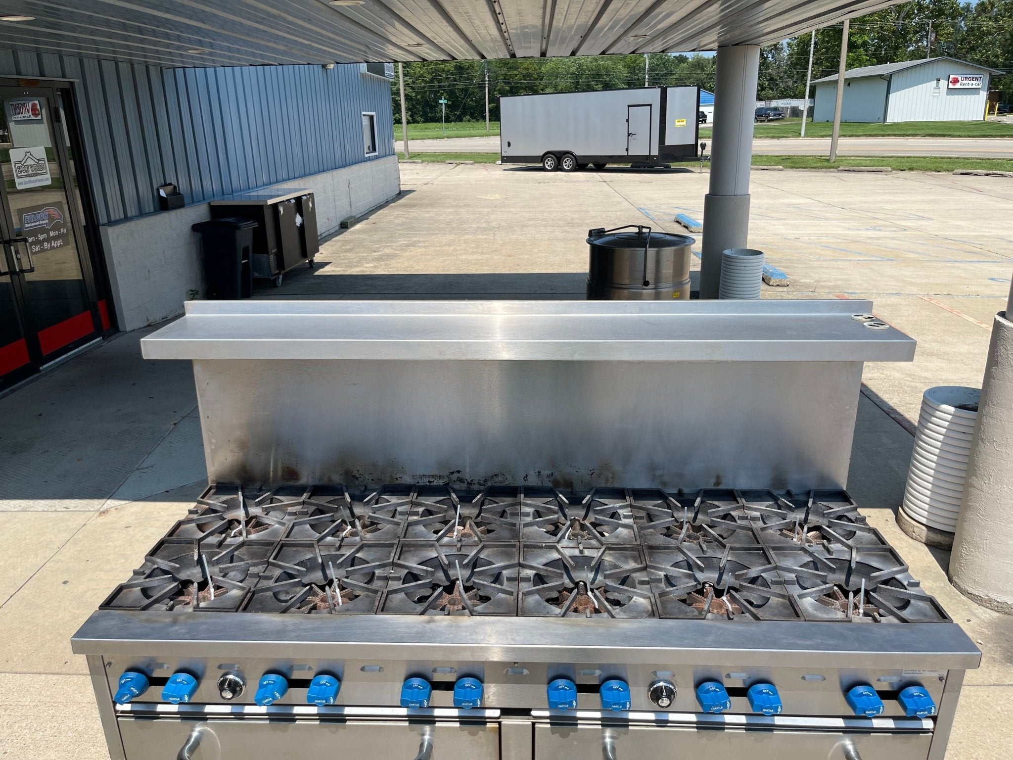 Used Comstock - Castle 2F330 72" NG Range Cooktop w/ 12 Burners and 2 Ovens - Falcon Restaurant Supply - 3