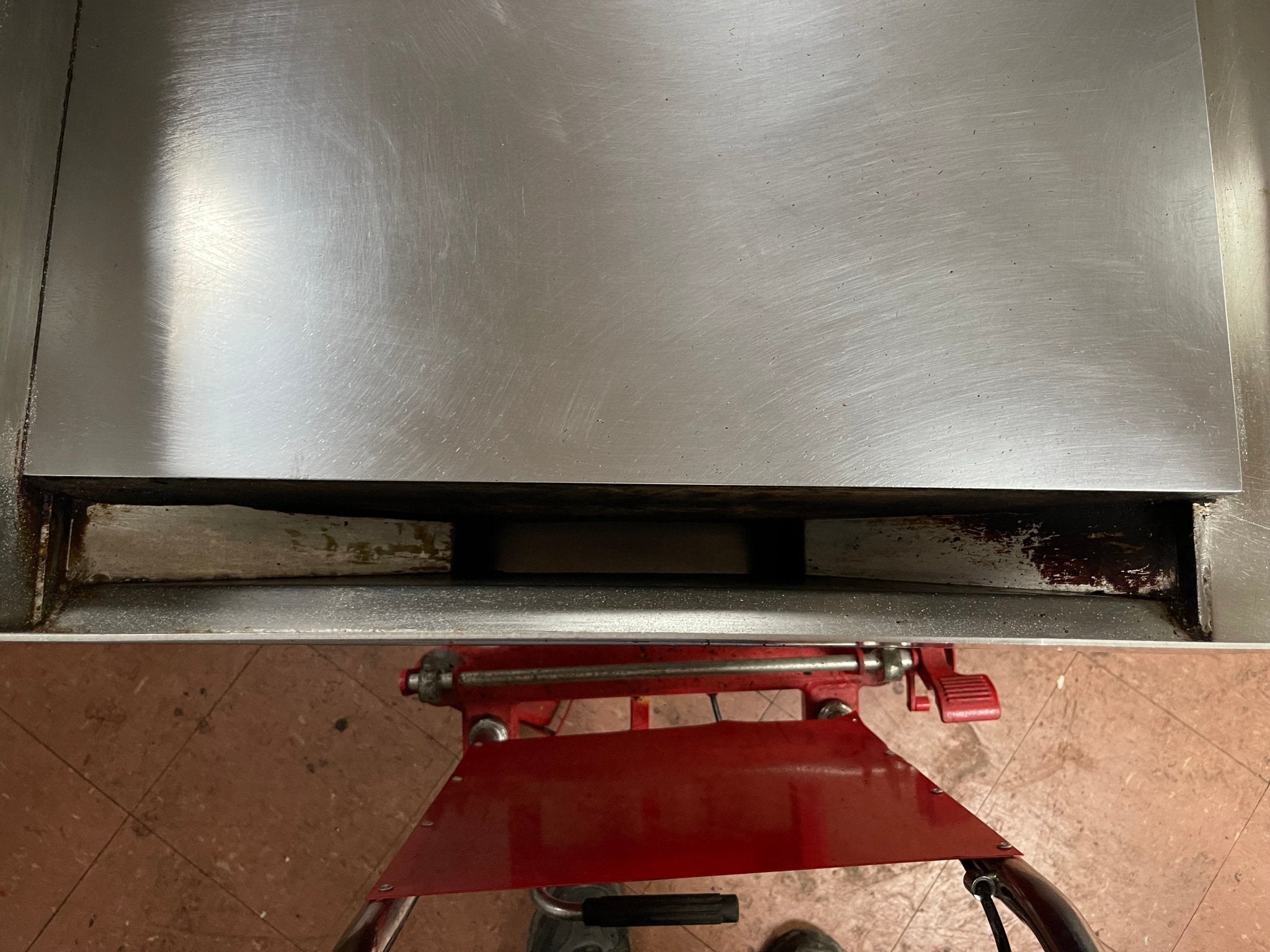 Used Vulcan VIG36 - R301 Thermostatic Natural Gas 36" Flat Top Griddle with 1" Chrome Plate - Falcon Restaurant Supply - 8