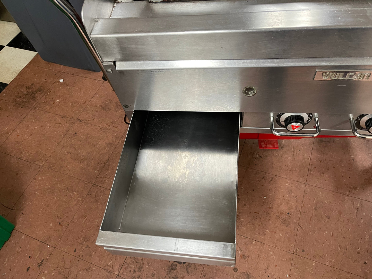 Used Vulcan VIG36-R301 Thermostatic Natural Gas 36" Flat Top Griddle with 1" Chrome Plate