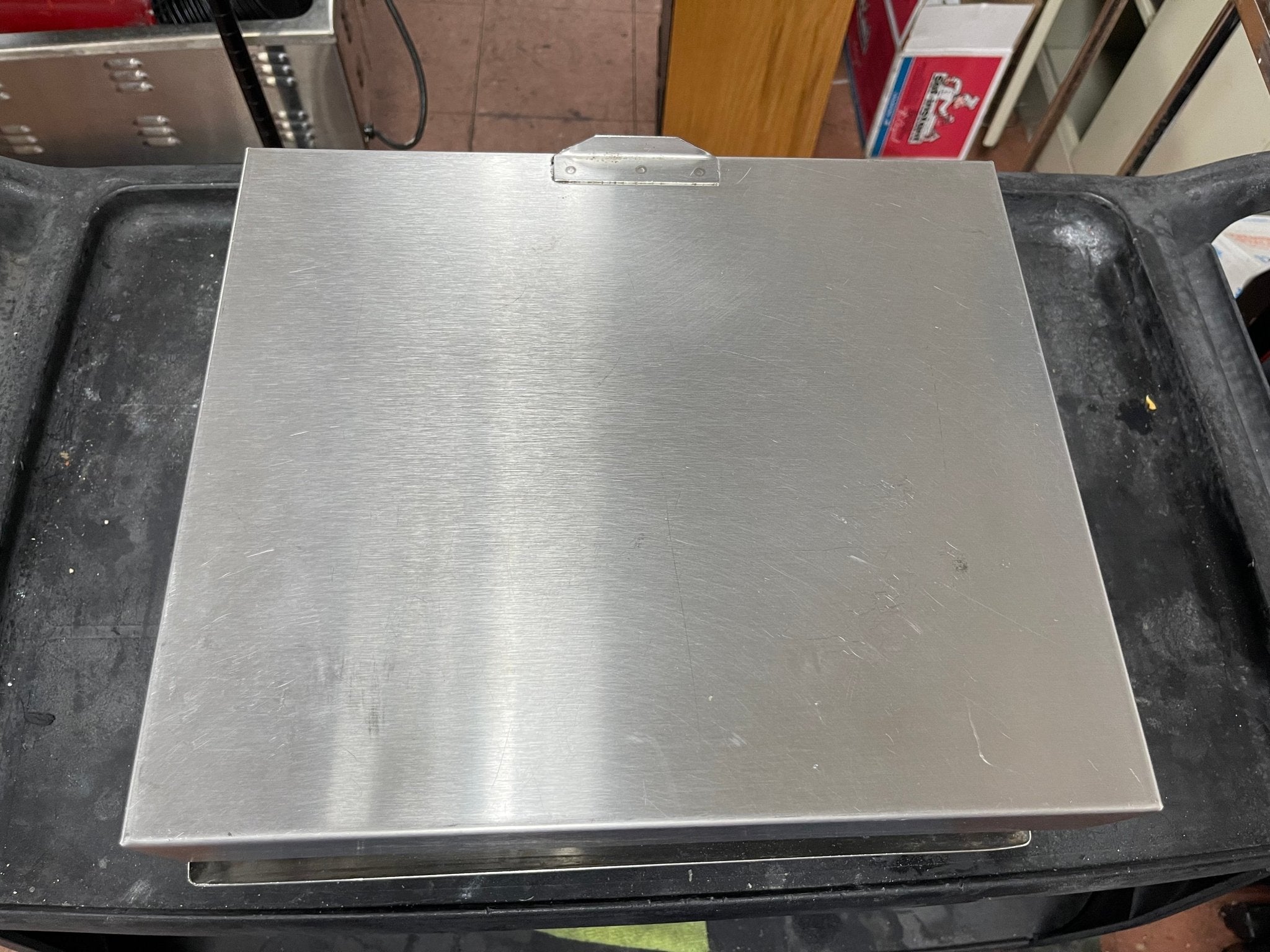 Used Mettler Toledo 8270 Commercial Counter Weighing Scale - 50lbs - Falcon Restaurant Supply - 5