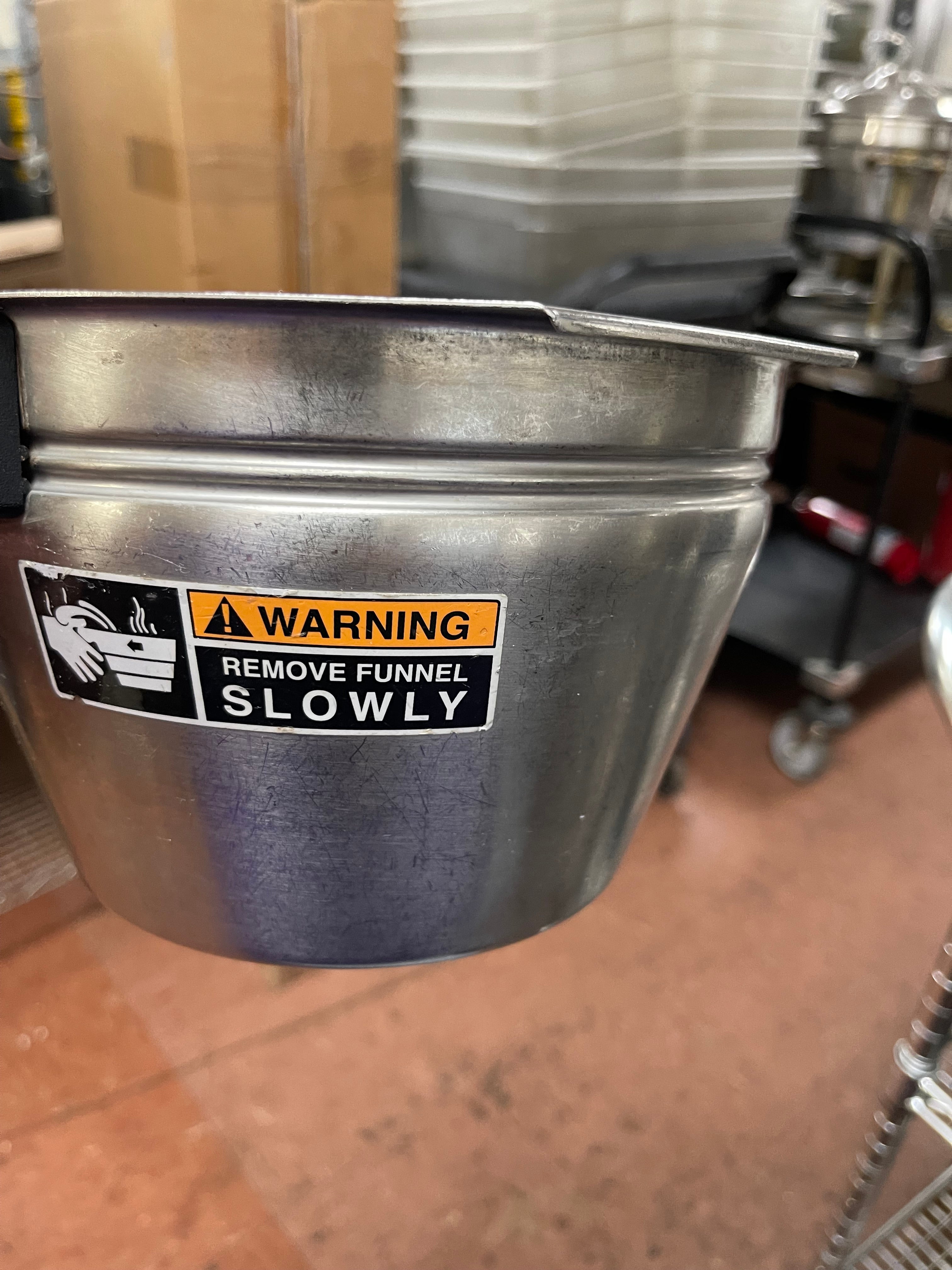 Used Bunn 32643.0000 Stainless Steel Smart Coffee Brewer Funnel