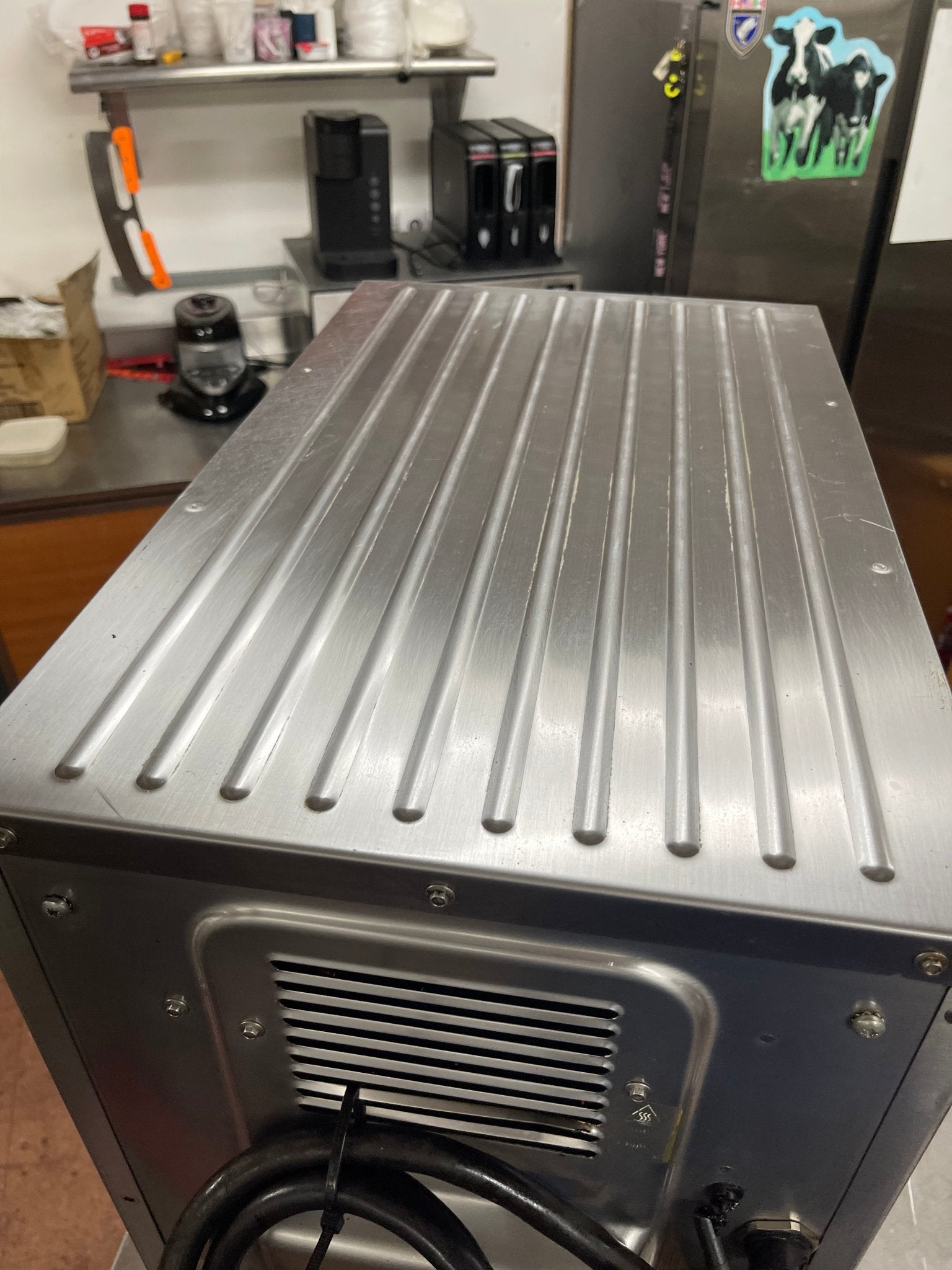 Used Merrychef eikon e2s Commercial High - Speed Countertop Accelerated Oven 220V - JS - Falcon Restaurant Supply - 9