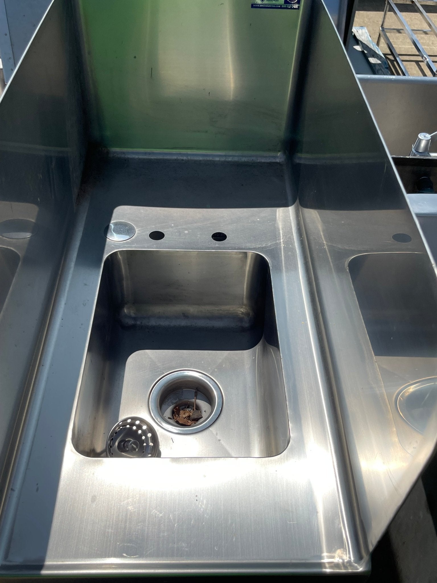 Used emi Industries Stainless Steel Sink - SS70