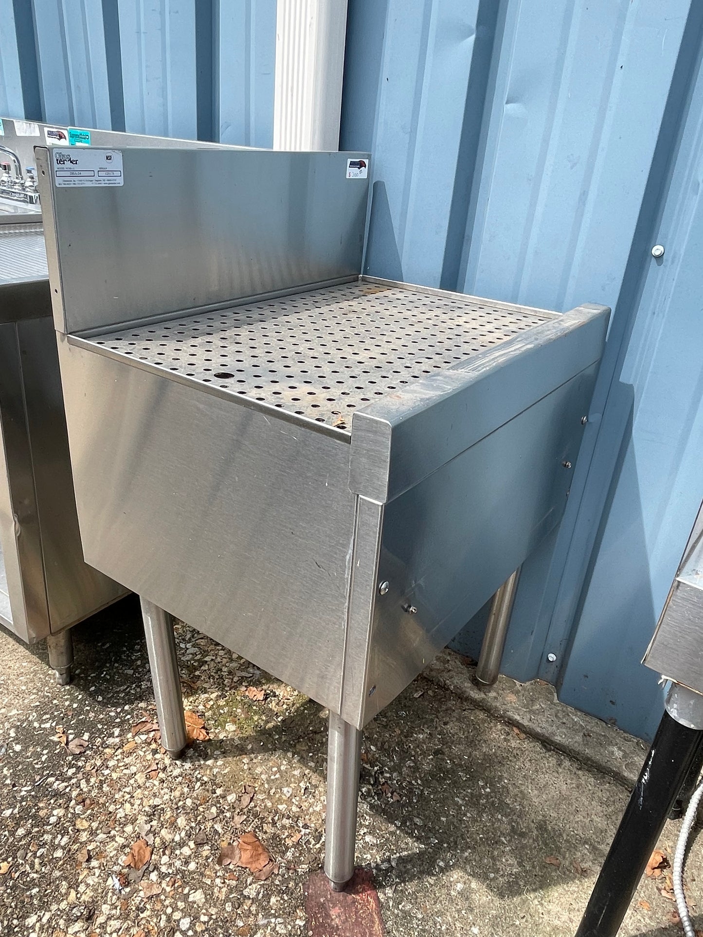 Used 24" Glastender Stainless Steel Under Bar Drainboard - SS106