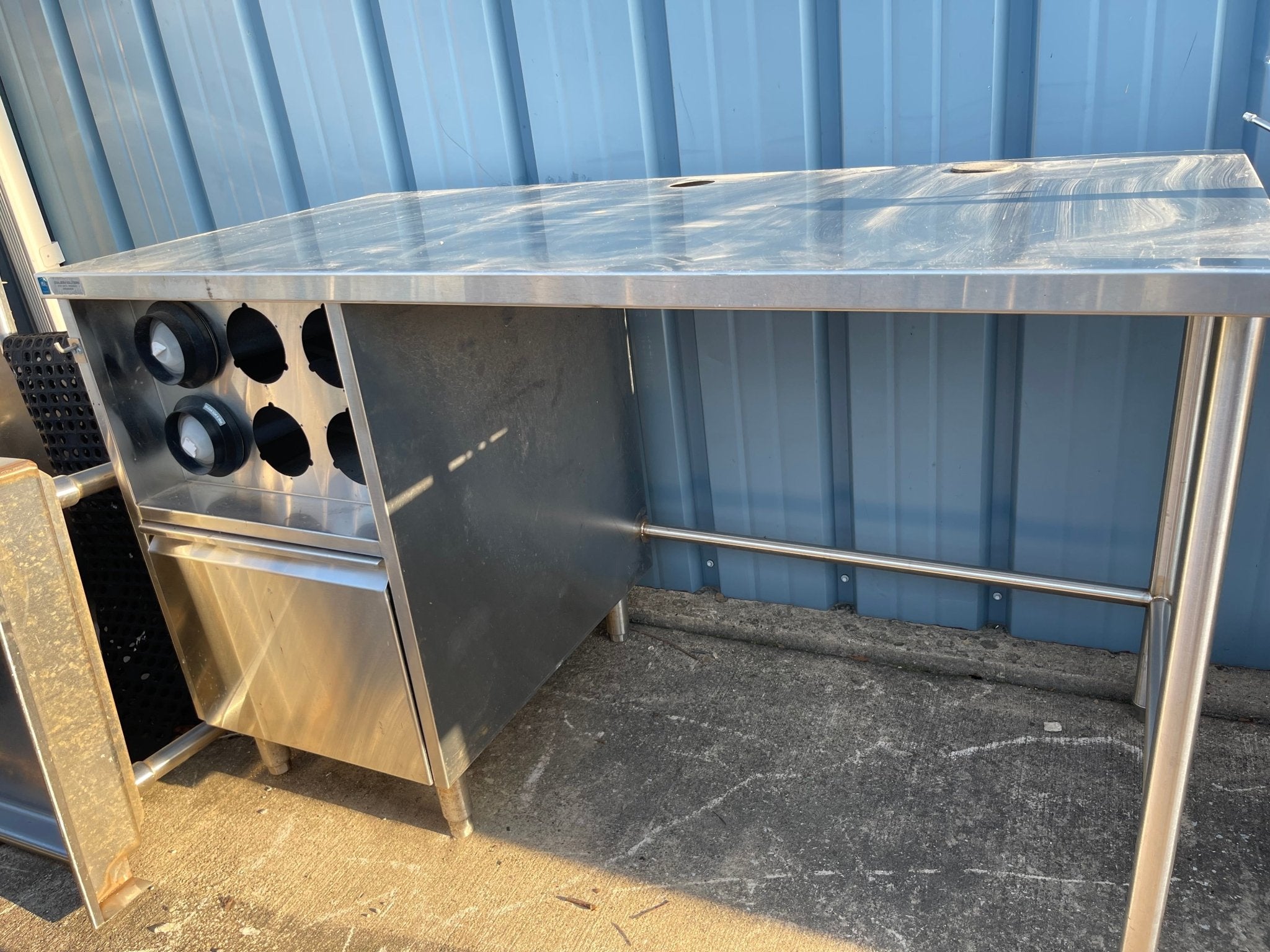 Used 60" Qualserv Stainless Steel Work/Drink Station Table - SS134 - Falcon Restaurant Supply - 1