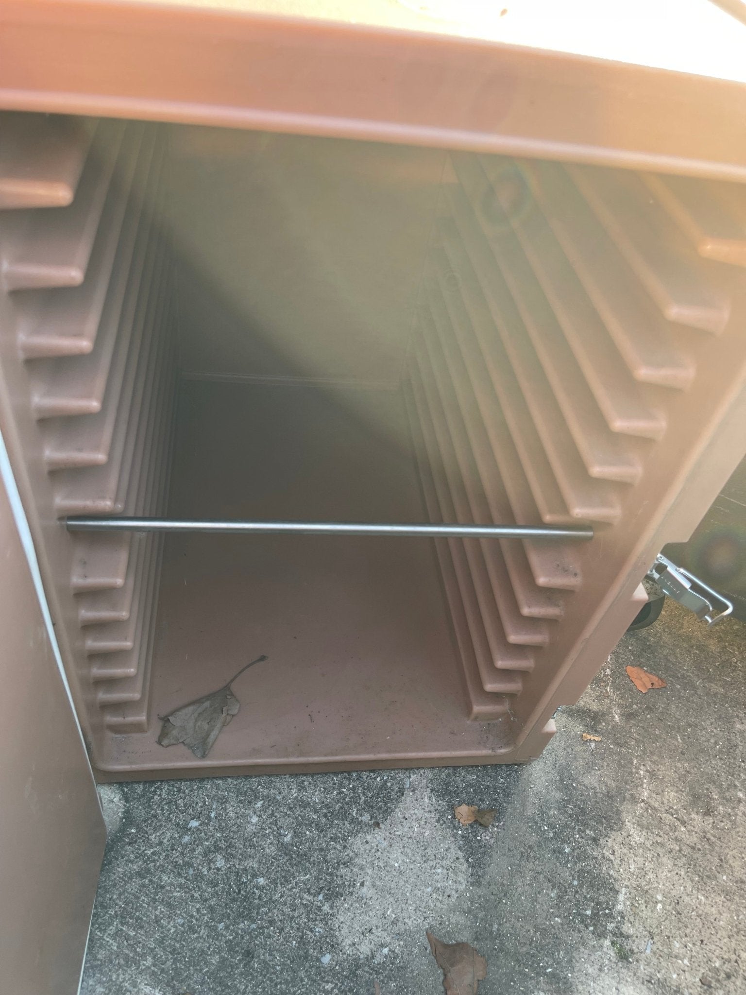 Used Cambro Insulated Sheet Pan Holding Cabinet - SS138 - Falcon Restaurant Supply - 3