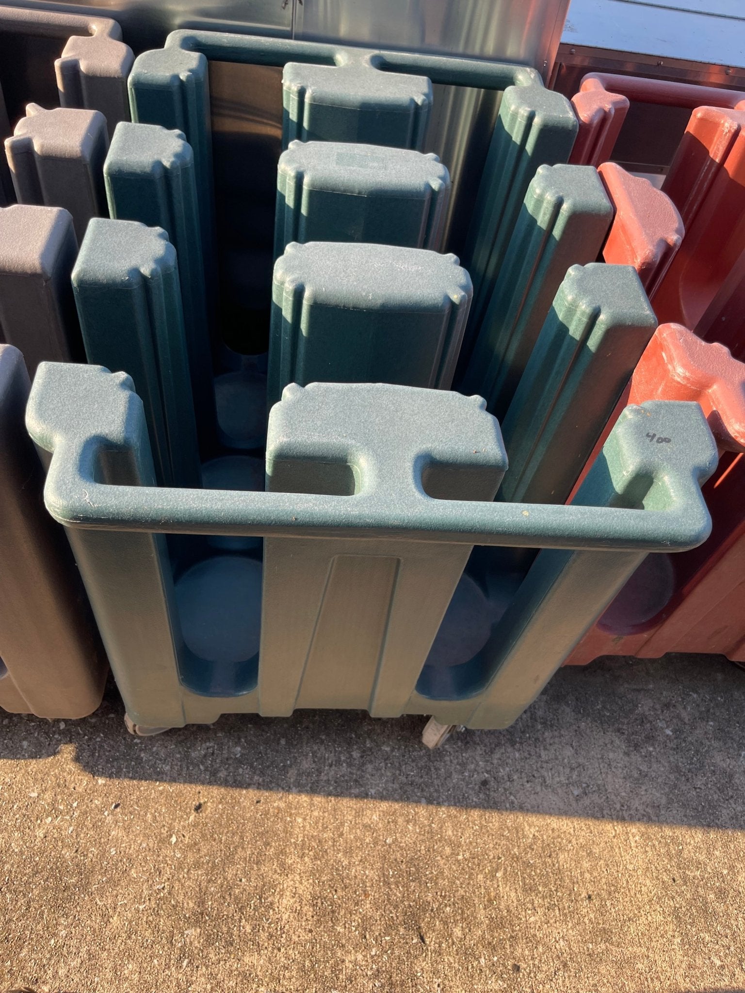 Used Cambro DC575 - Polyethylene 312/5.75" Dish Cart - SS142 - Falcon Restaurant Supply - 2