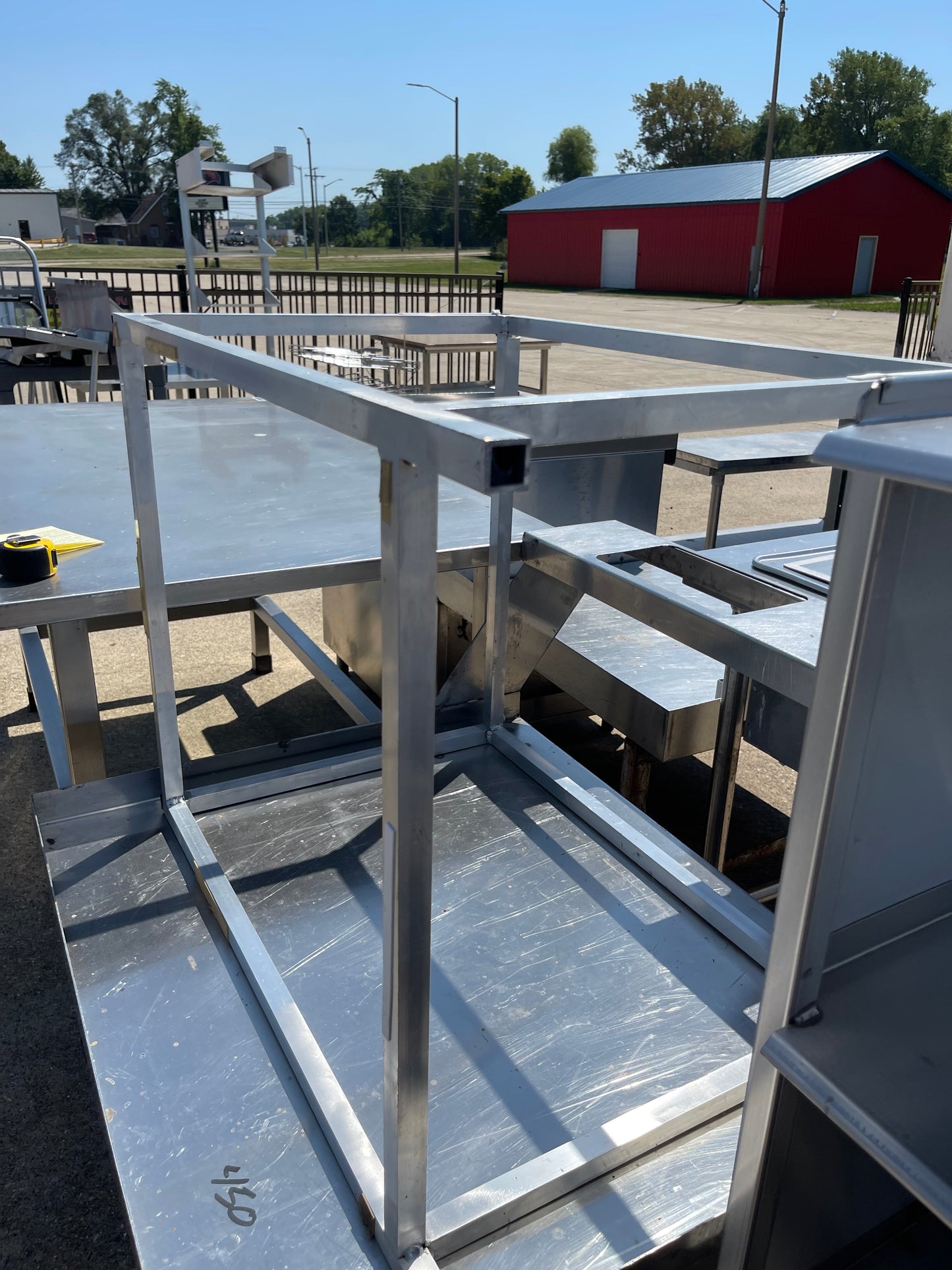 Used 27" Aluminum Table Frame - SS152