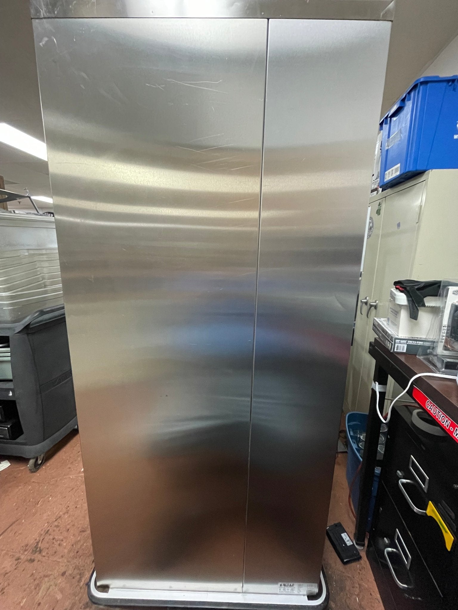 Used FWE PHU - 12 Mobile Insulated Heated Holding Cabinet Humidified Proofing Warmer 120V 1650W - Falcon Restaurant Supply - 4