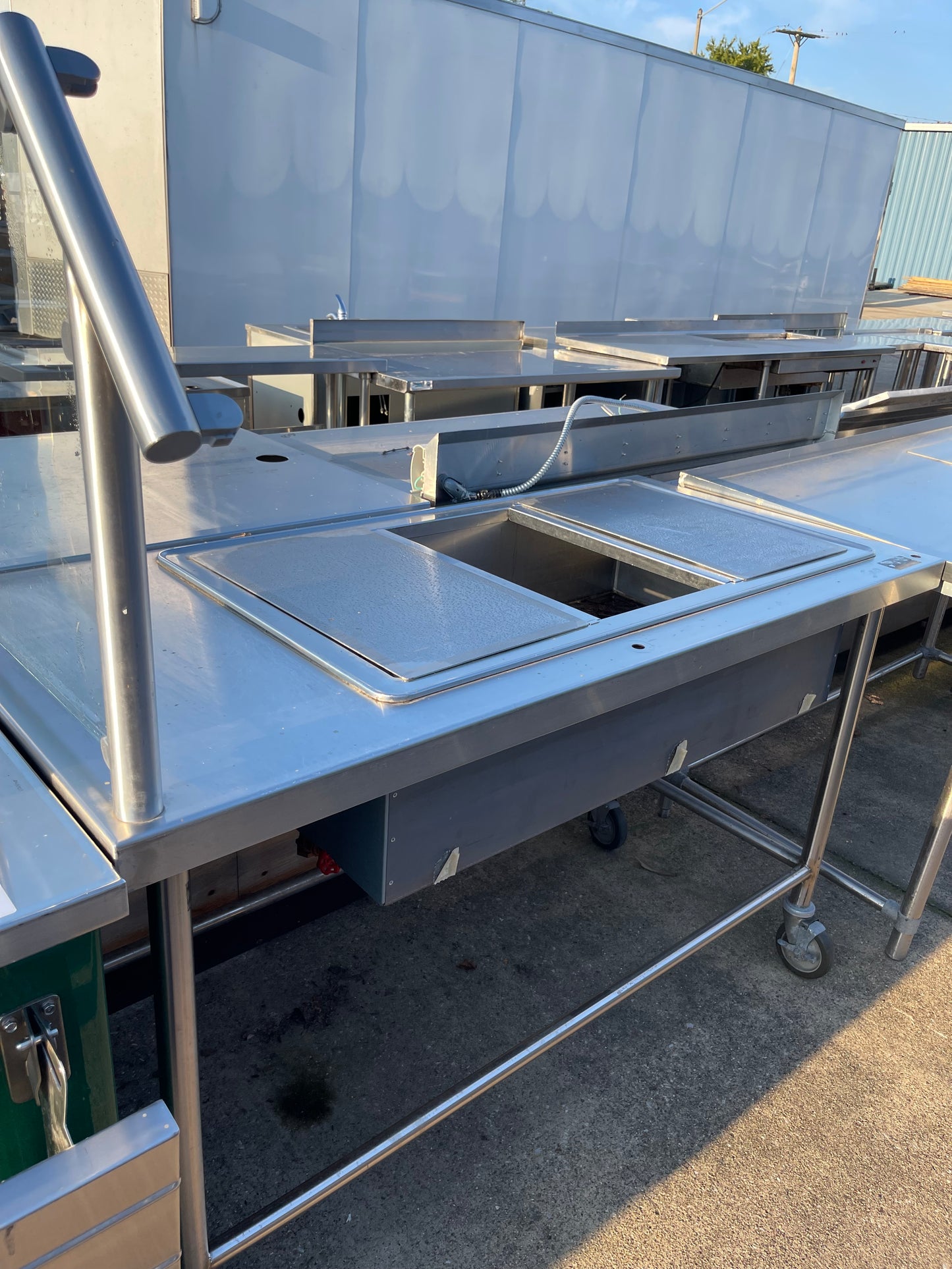 Used 60" Stainless Steel 3 compartment Ice Down Bar Table - SS161