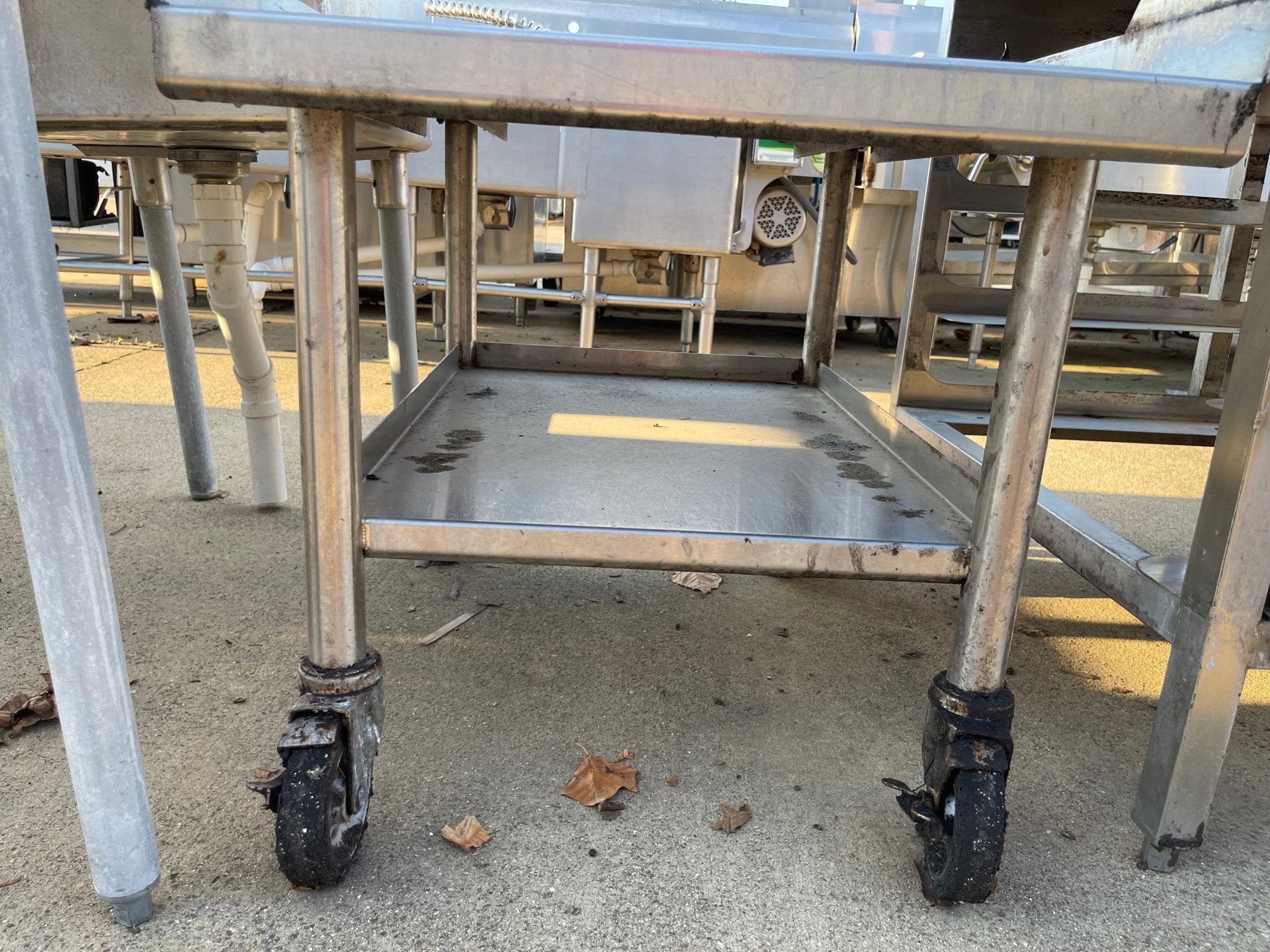Used 25" Stainless Steel Equipment Stand with Caster Wheels - SS169 - Falcon Restaurant Supply - 3