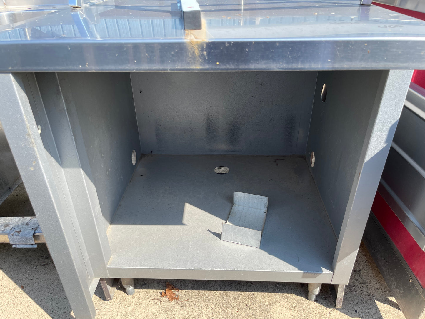 Used 32" Stainless Steel Table - SS186